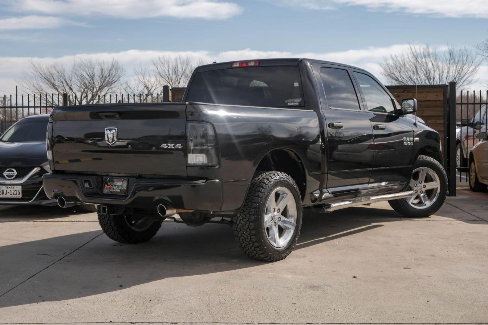 2015 BLACK RAM 1500 Tradesman Crew Cab SWB 4WD (1C6RR7KT3FS) with an 5.7L V8 OHV 16V engine, 8-Speed Automatic transmission, located at 2401 E Main St., Grand Prairie, TX, 75050, (972) 262-4440, 32.748981, -96.969643 - Photo#8