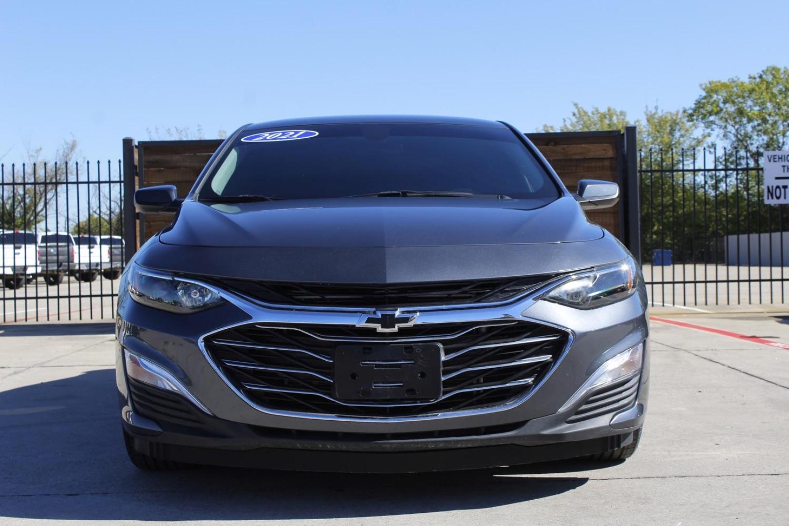 2021 GRAY Chevrolet Malibu RS (1G1ZG5ST8MF) with an 1.5L L4 DOHC 16V engine, 6-Speed Automatic transmission, located at 2401 E Main St., Grand Prairie, TX, 75050, (972) 262-4440, 32.748981, -96.969643 - Photo#0