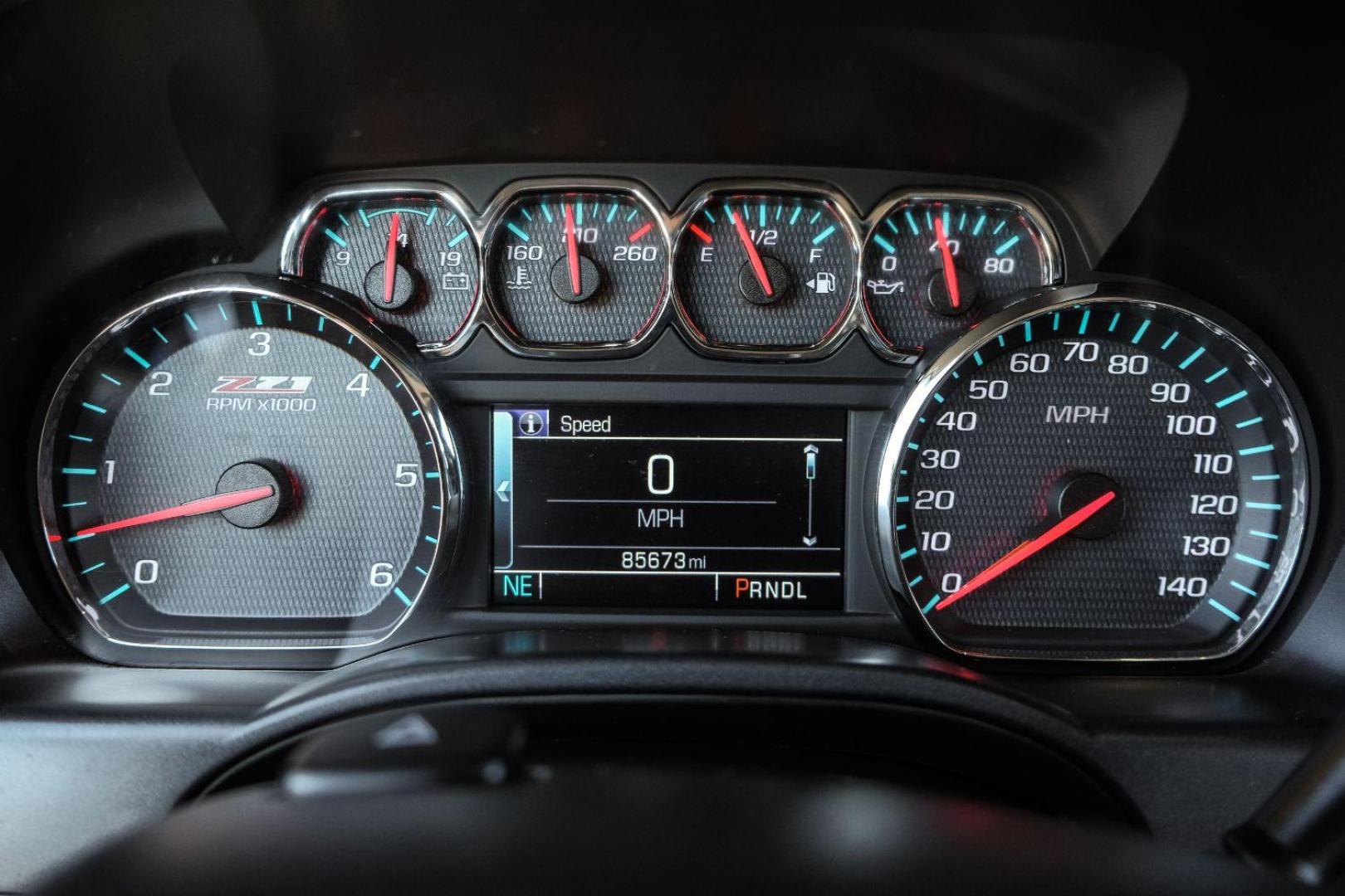 2018 BLUE Chevrolet Silverado 1500 LT Crew Cab Long Box 4WD (3GCUKREC9JG) with an 5.3L V8 OHV 16V engine, 6-Speed Automatic transmission, located at 2401 E Main St., Grand Prairie, TX, 75050, (972) 262-4440, 32.748981, -96.969643 - Photo#16