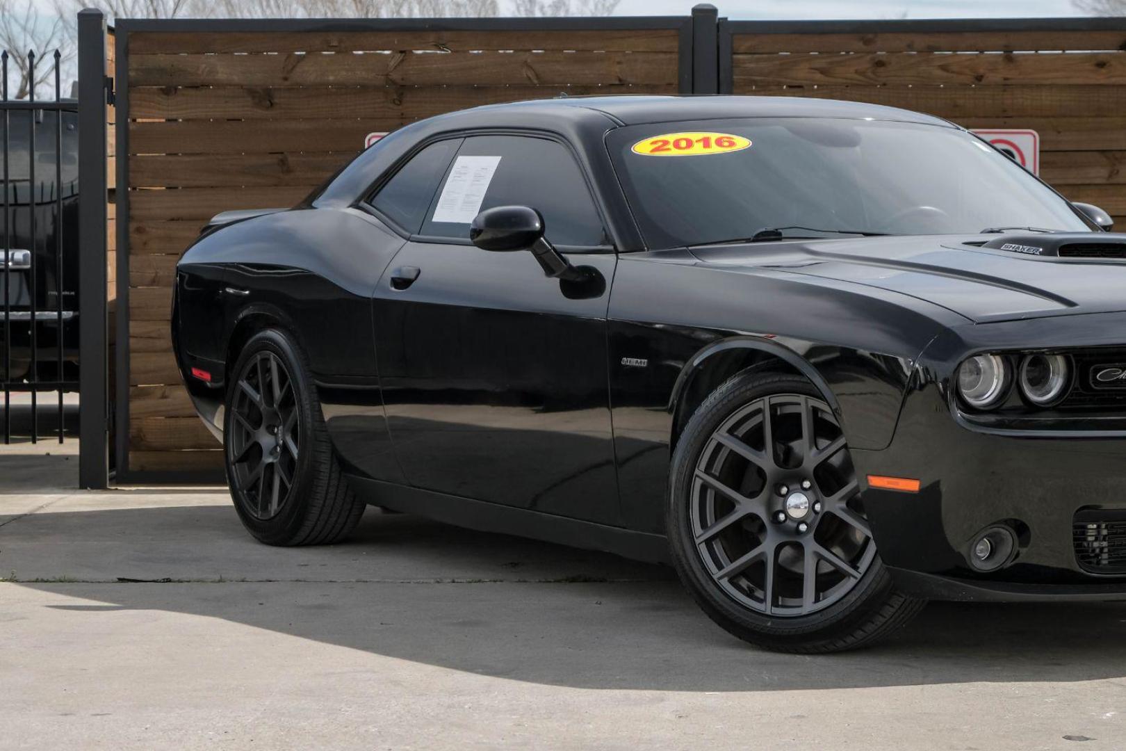 2016 BLACK Dodge Challenger R/T Plus (2C3CDZBT0GH) with an 5.7L V8 OHV 16V engine, located at 2401 E Main St., Grand Prairie, TX, 75050, (972) 262-4440, 32.748981, -96.969643 - Photo#9