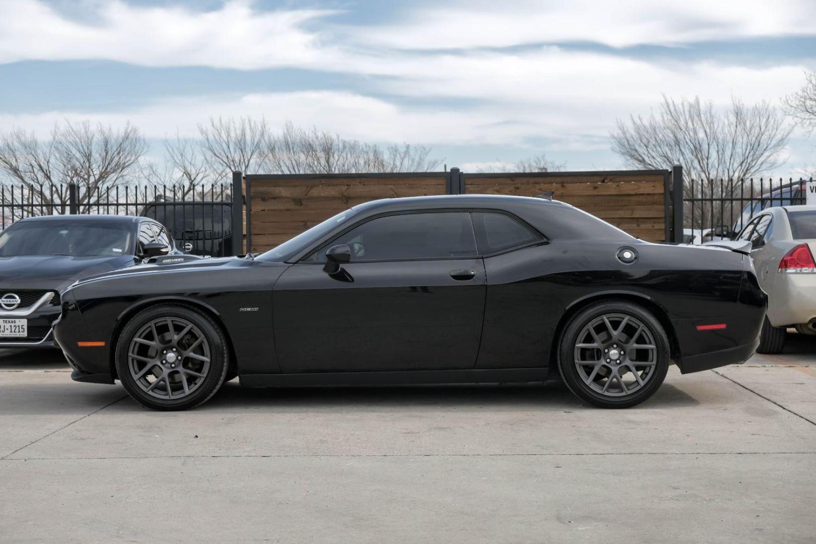 2016 BLACK Dodge Challenger R/T Plus (2C3CDZBT0GH) with an 5.7L V8 OHV 16V engine, located at 2401 E Main St., Grand Prairie, TX, 75050, (972) 262-4440, 32.748981, -96.969643 - Photo#15