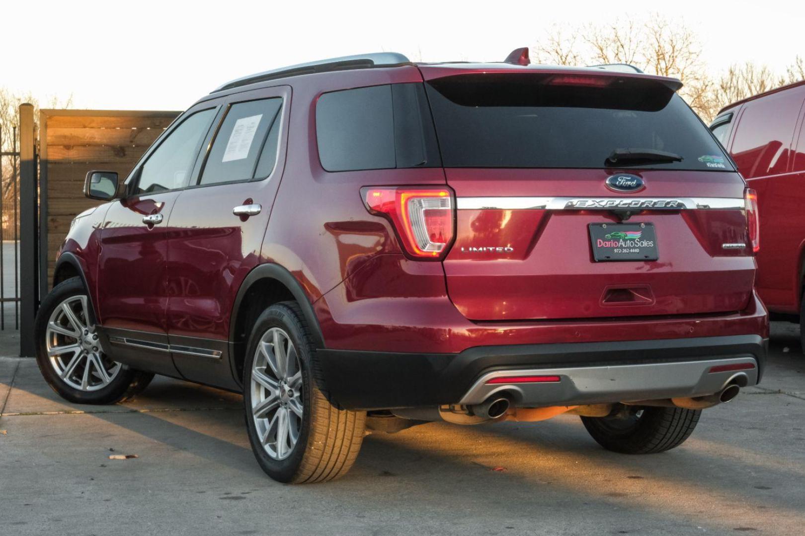 2016 RED Ford Explorer Limited FWD (1FM5K7F89GG) with an 3.5L V6 DOHC 24V engine, 6-Speed Automatic transmission, located at 2401 E Main St., Grand Prairie, TX, 75050, (972) 262-4440, 32.748981, -96.969643 - Photo#9