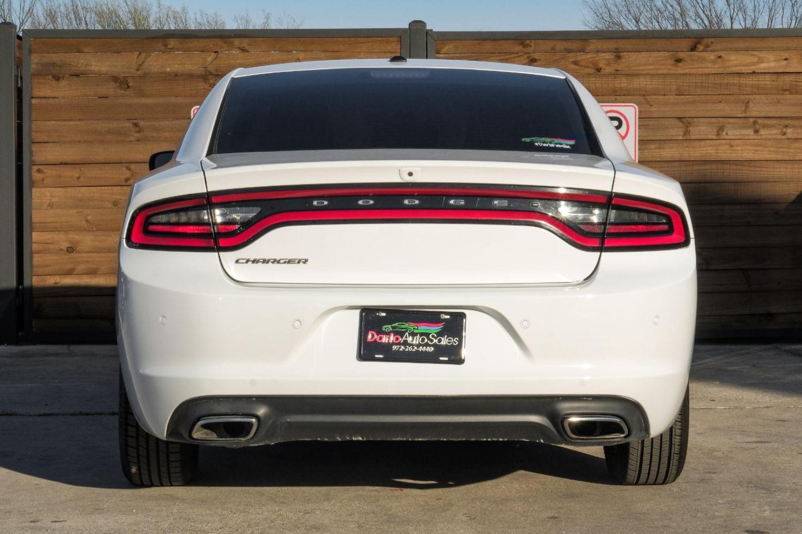 2019 WHITE Dodge Charger SXT (2C3CDXBG3KH) with an 3.6L V6 DOHC 24V engine, 8-Speed Automatic transmission, located at 2401 E Main St., Grand Prairie, TX, 75050, (972) 262-4440, 32.748981, -96.969643 - Photo#12