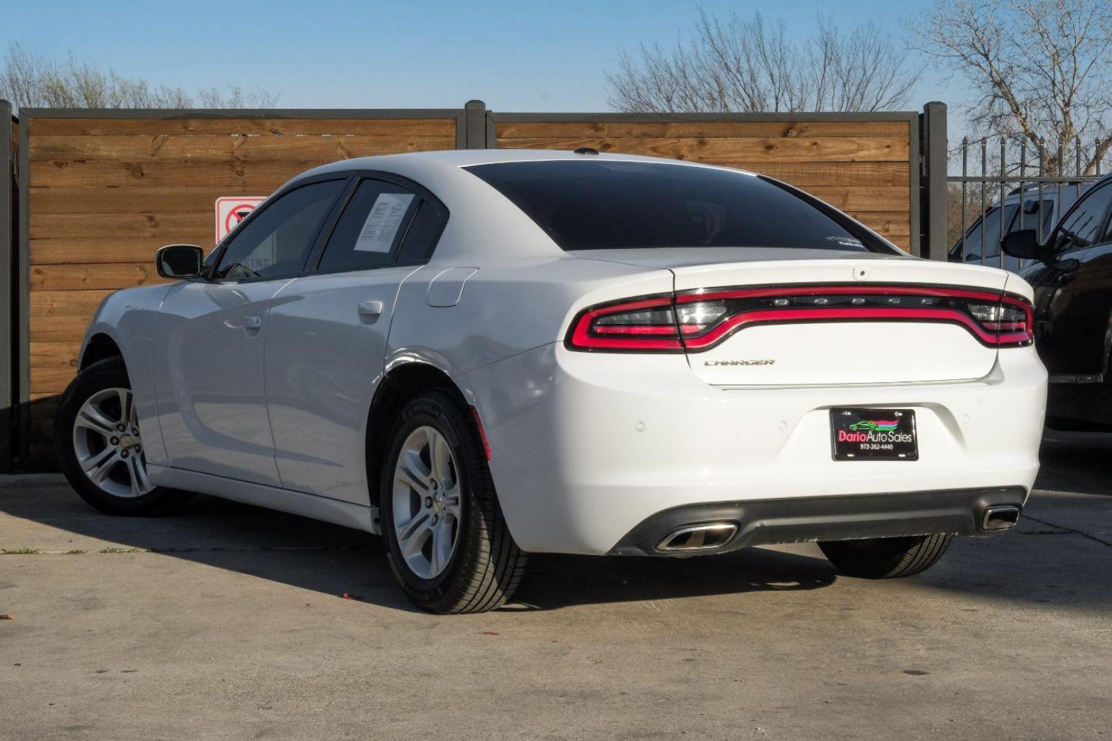 2019 WHITE Dodge Charger SXT (2C3CDXBG3KH) with an 3.6L V6 DOHC 24V engine, 8-Speed Automatic transmission, located at 2401 E Main St., Grand Prairie, TX, 75050, (972) 262-4440, 32.748981, -96.969643 - Photo#13