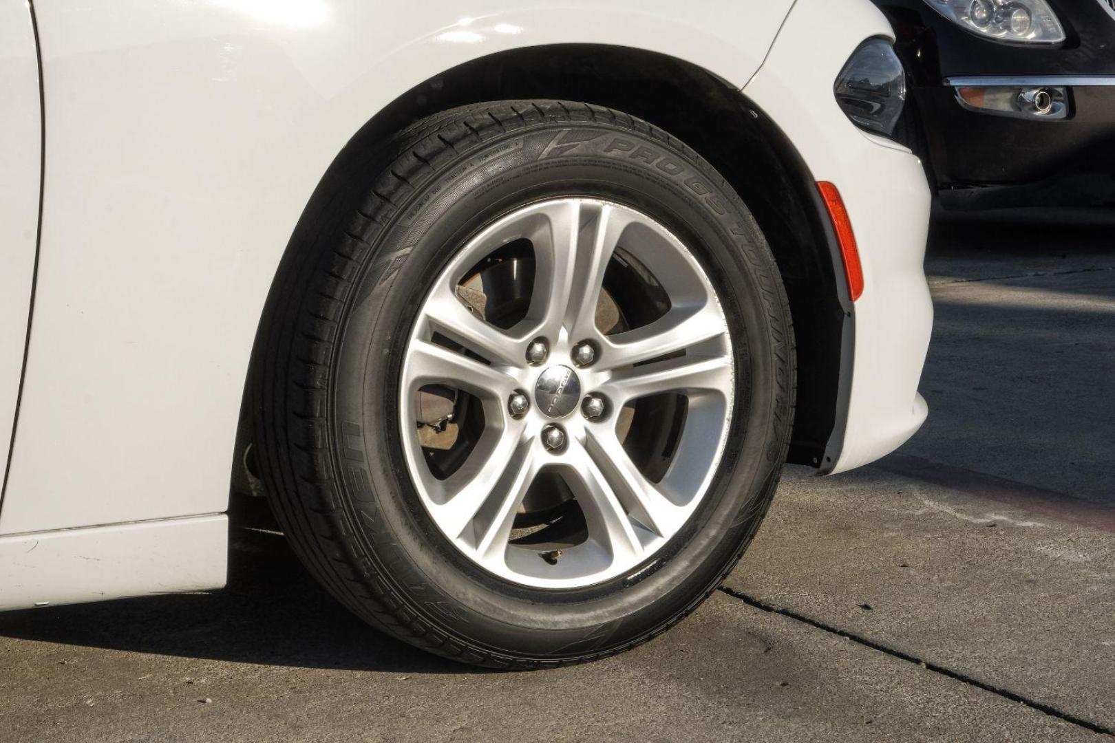 2019 WHITE Dodge Charger SXT (2C3CDXBG3KH) with an 3.6L V6 DOHC 24V engine, 8-Speed Automatic transmission, located at 2401 E Main St., Grand Prairie, TX, 75050, (972) 262-4440, 32.748981, -96.969643 - Photo#42