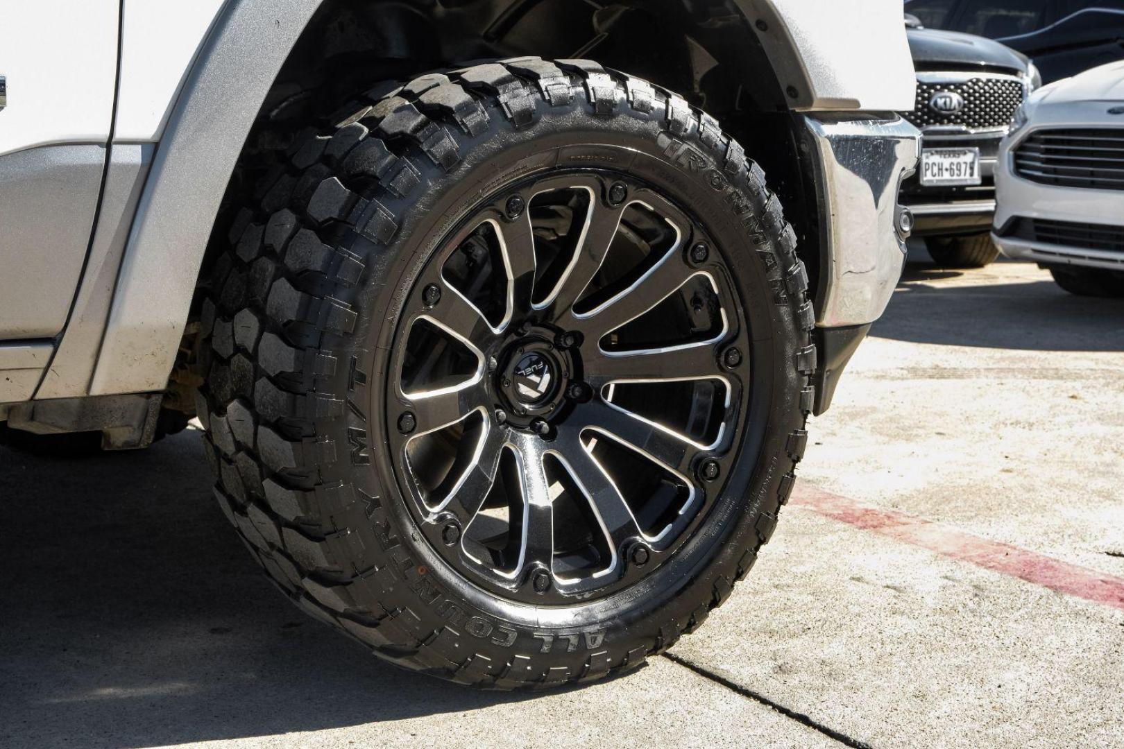 2019 WHITE RAM 1500 Laramie Crew Cab SWB 4WD (1C6SRFJT0KN) with an 5.7L V8 OHV 16V engine, 8-Speed Automatic transmission, located at 2401 E Main St., Grand Prairie, TX, 75050, (972) 262-4440, 32.748981, -96.969643 - Photo#49