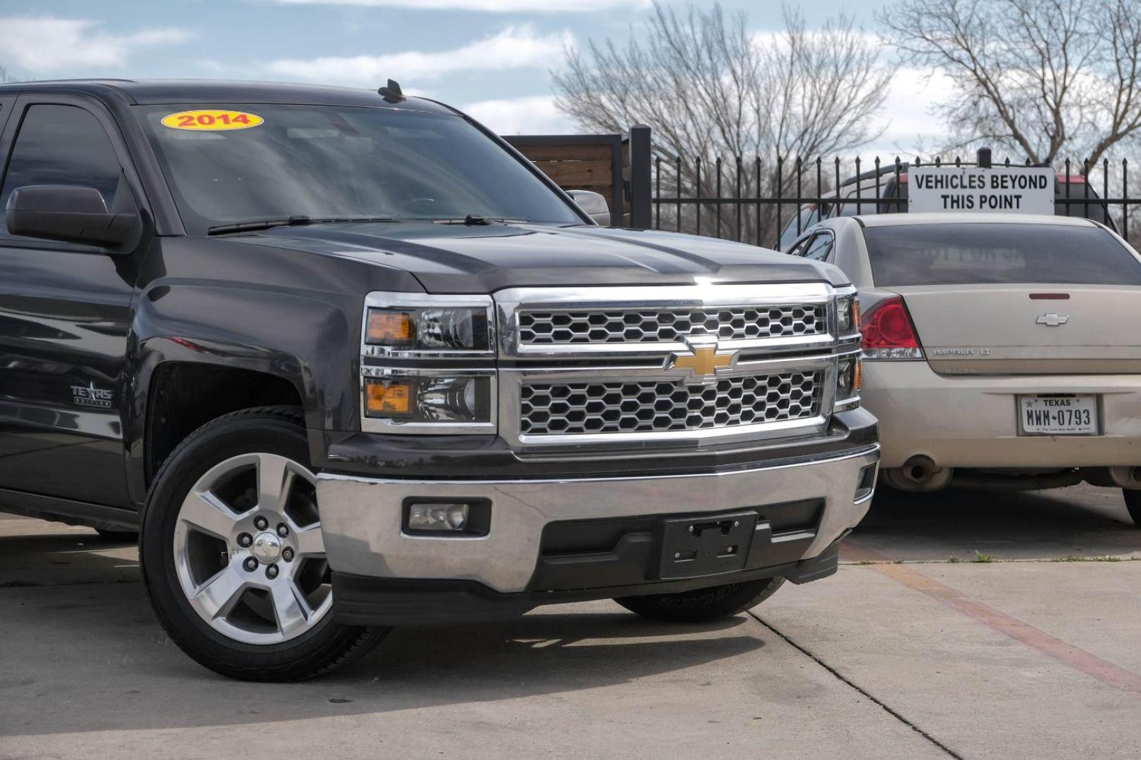 2014 GRAY Chevrolet Silverado 1500 1LT Double Cab 2WD (1GCRCREH4EZ) with an 4.3L V6 OHV 12V engine, 6-Speed Automatic transmission, located at 2401 E Main St., Grand Prairie, TX, 75050, (972) 262-4440, 32.748981, -96.969643 - Photo#10