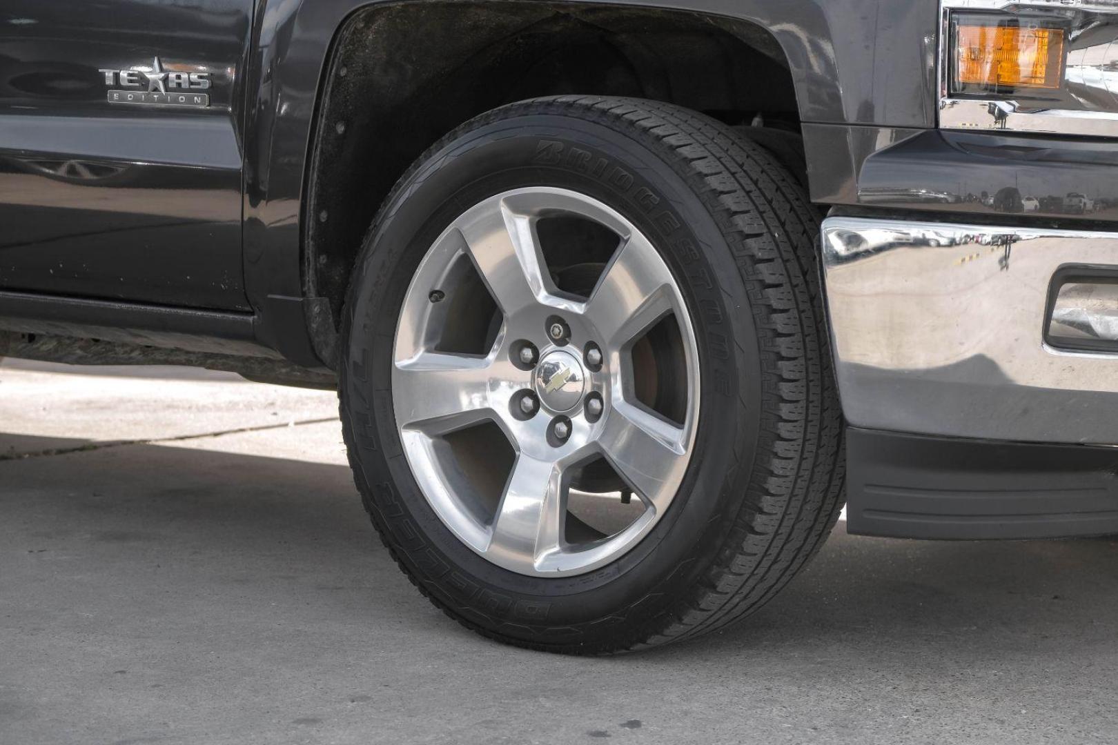 2014 GRAY Chevrolet Silverado 1500 1LT Double Cab 2WD (1GCRCREH4EZ) with an 4.3L V6 OHV 12V engine, 6-Speed Automatic transmission, located at 2401 E Main St., Grand Prairie, TX, 75050, (972) 262-4440, 32.748981, -96.969643 - Photo#54