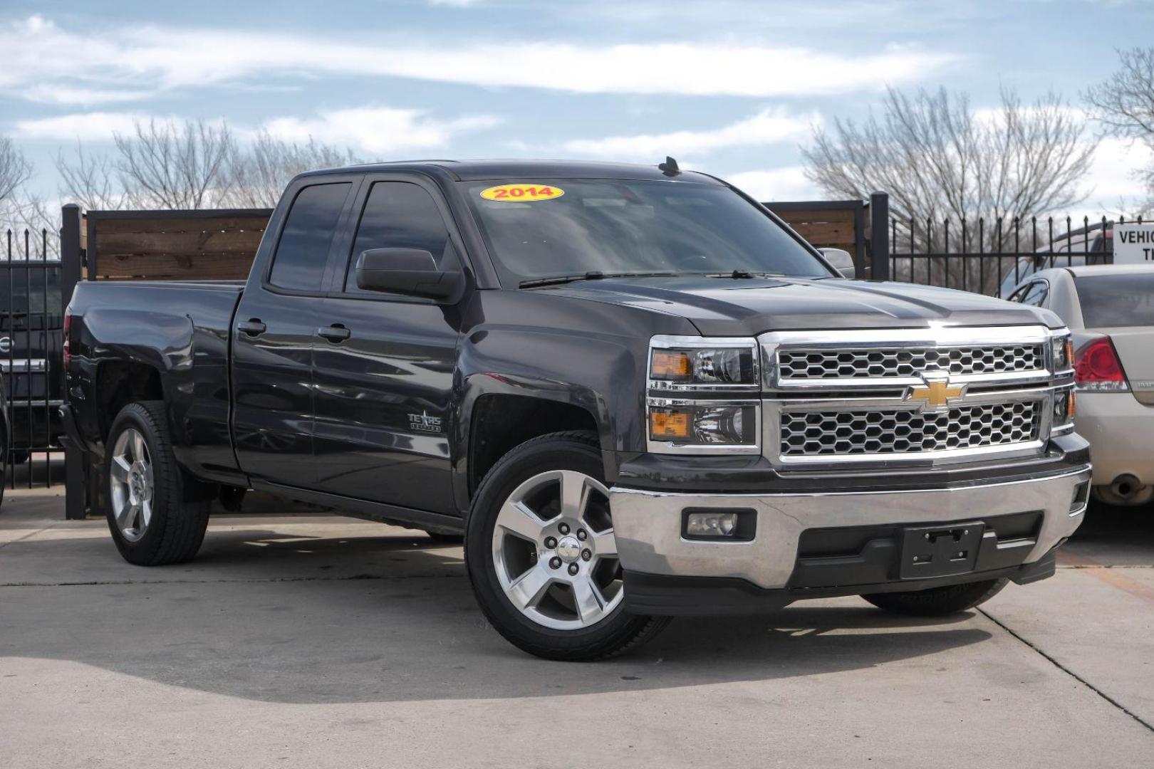 2014 GRAY Chevrolet Silverado 1500 1LT Double Cab 2WD (1GCRCREH4EZ) with an 4.3L V6 OHV 12V engine, 6-Speed Automatic transmission, located at 2401 E Main St., Grand Prairie, TX, 75050, (972) 262-4440, 32.748981, -96.969643 - Photo#8