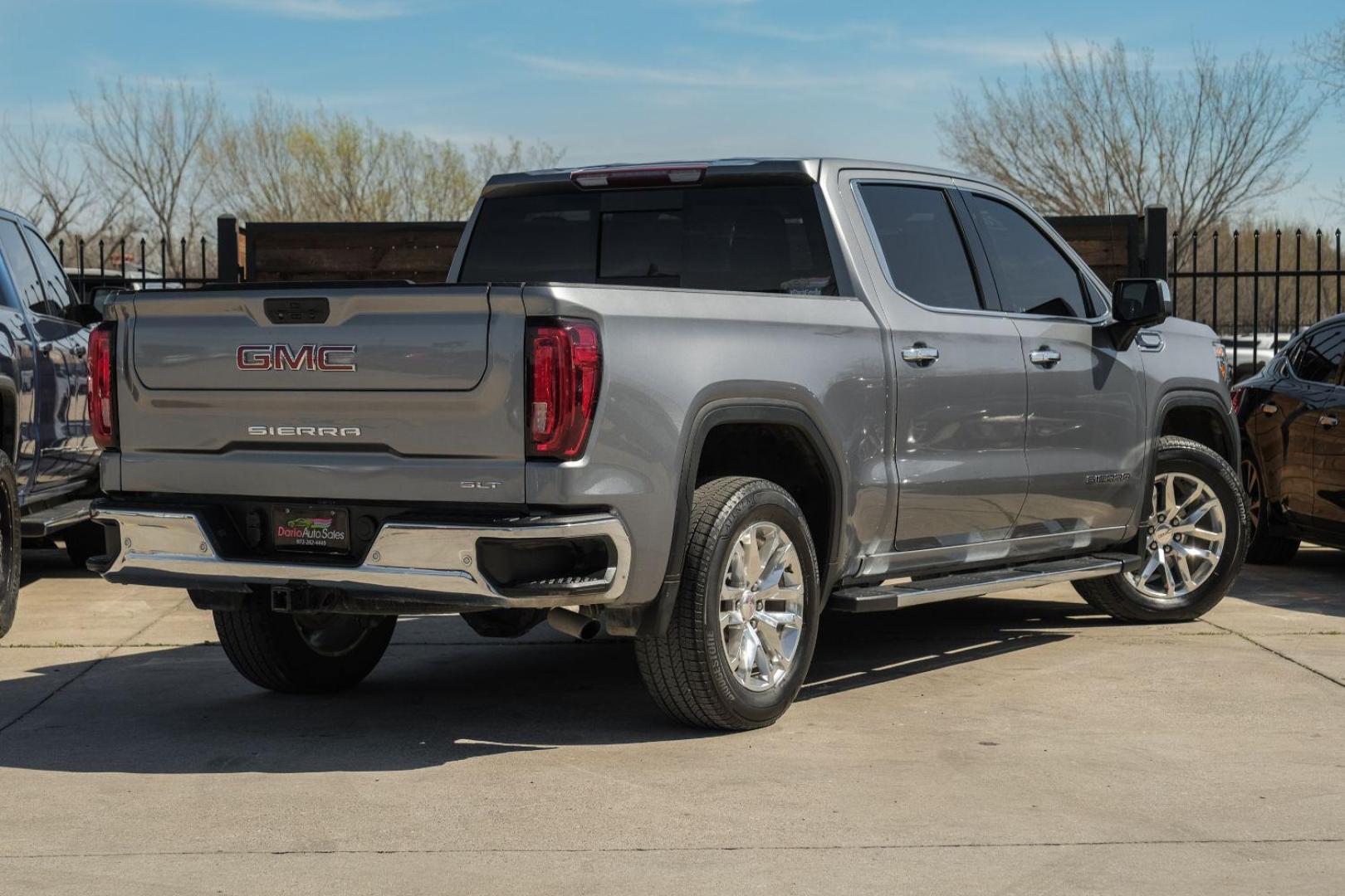 2020 GRAY GMC Sierra 1500 SLT Crew Cab Short Box 2WD (3GTP8DEDXLG) with an 5.3L V8 OHV 16V engine, 6-Speed Automatic transmission, located at 2401 E Main St., Grand Prairie, TX, 75050, (972) 262-4440, 32.748981, -96.969643 - Photo#9