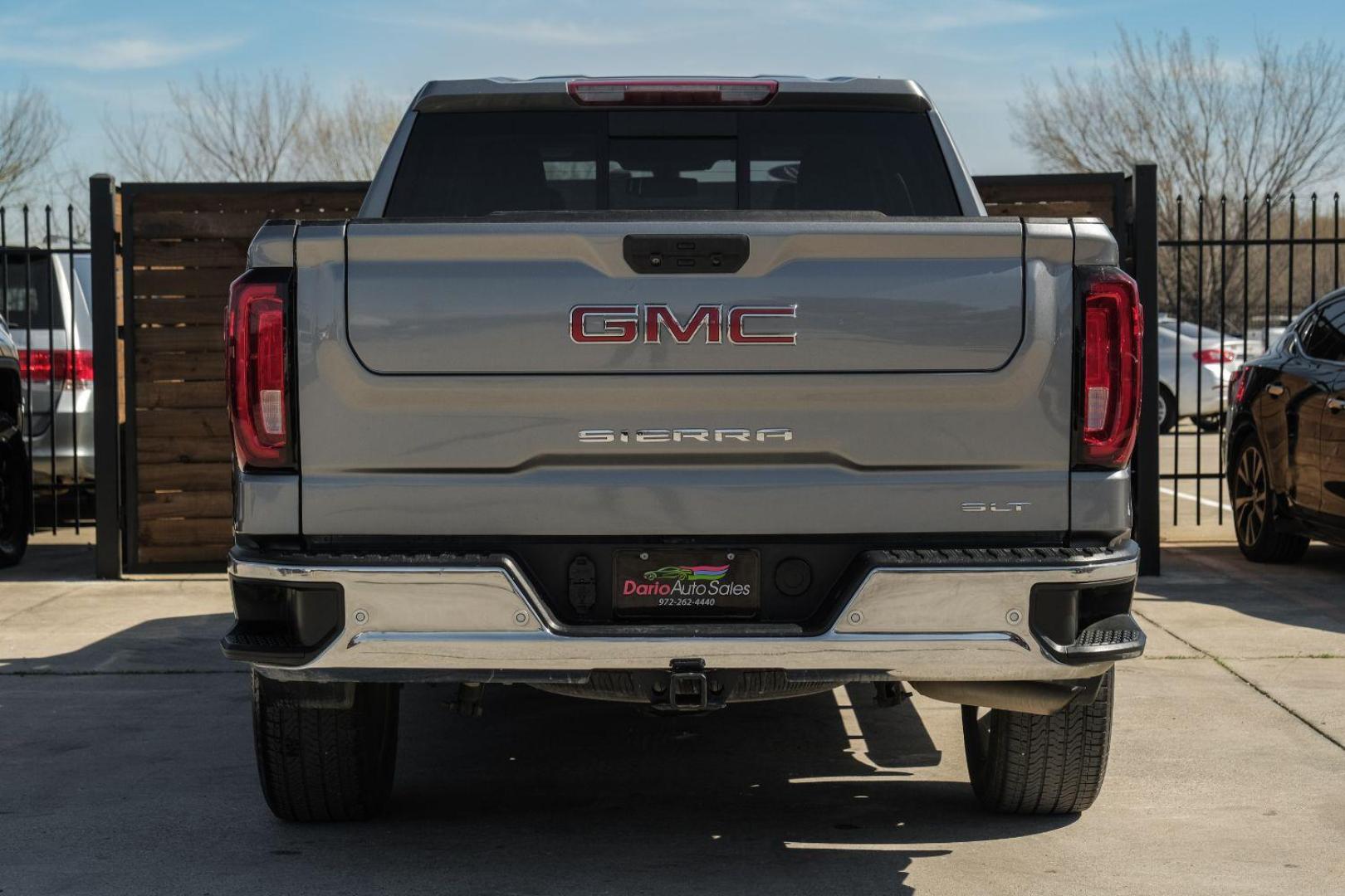 2020 GRAY GMC Sierra 1500 SLT Crew Cab Short Box 2WD (3GTP8DEDXLG) with an 5.3L V8 OHV 16V engine, 6-Speed Automatic transmission, located at 2401 E Main St., Grand Prairie, TX, 75050, (972) 262-4440, 32.748981, -96.969643 - Photo#10