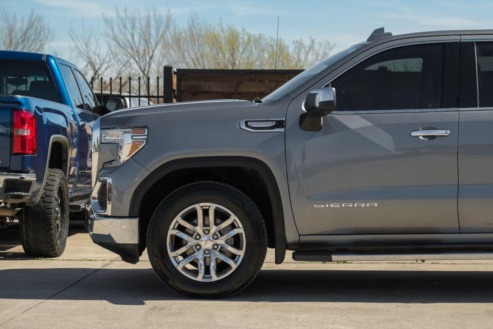 2020 GRAY GMC Sierra 1500 SLT Crew Cab Short Box 2WD (3GTP8DEDXLG) with an 5.3L V8 OHV 16V engine, 6-Speed Automatic transmission, located at 2401 E Main St., Grand Prairie, TX, 75050, (972) 262-4440, 32.748981, -96.969643 - Photo#15