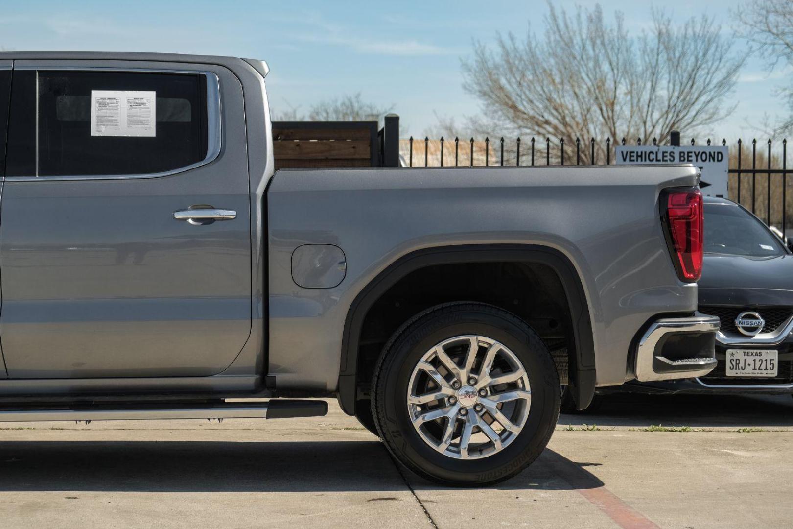 2020 GRAY GMC Sierra 1500 SLT Crew Cab Short Box 2WD (3GTP8DEDXLG) with an 5.3L V8 OHV 16V engine, 6-Speed Automatic transmission, located at 2401 E Main St., Grand Prairie, TX, 75050, (972) 262-4440, 32.748981, -96.969643 - Photo#16