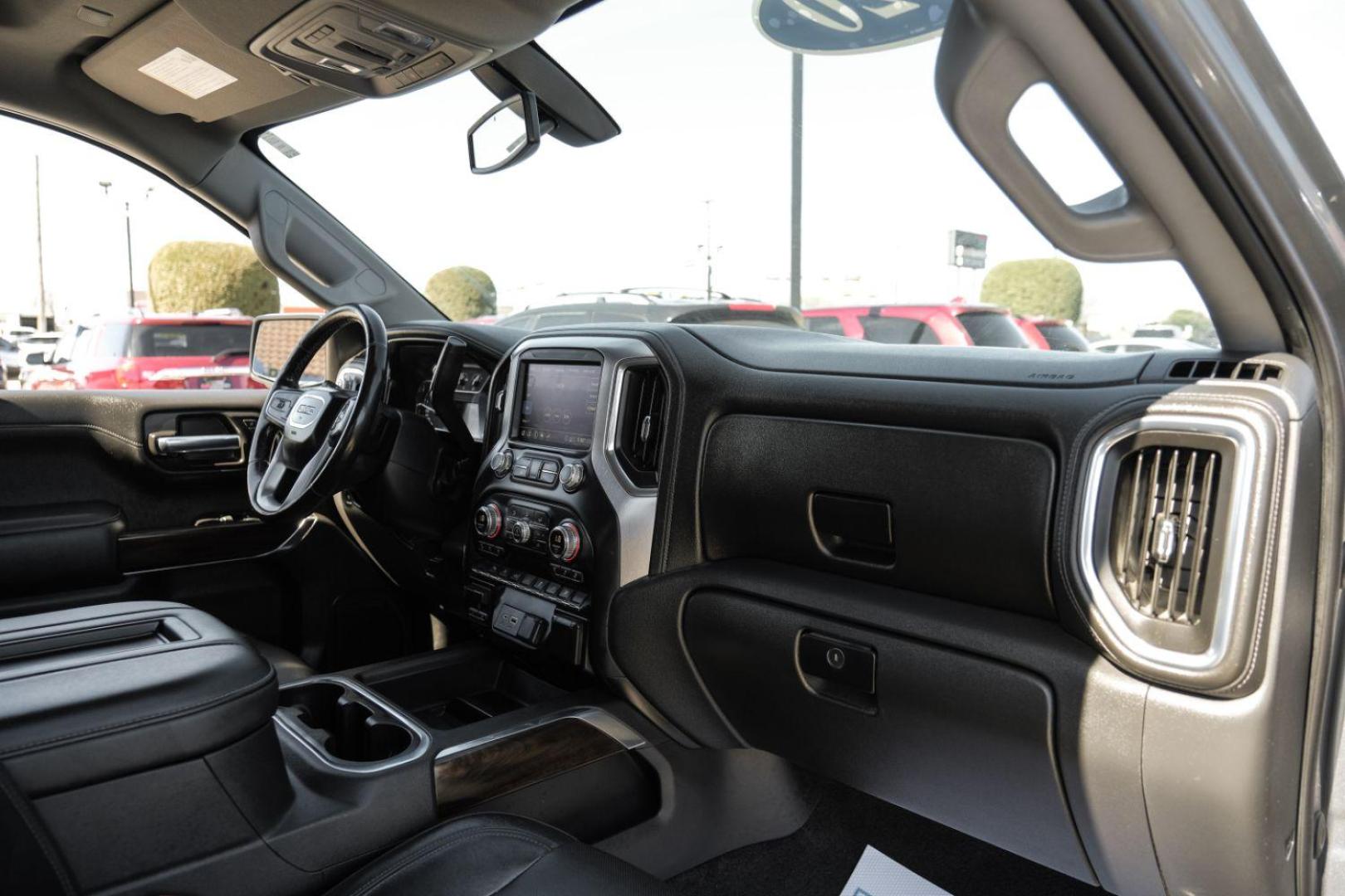 2020 GRAY GMC Sierra 1500 SLT Crew Cab Short Box 2WD (3GTP8DEDXLG) with an 5.3L V8 OHV 16V engine, 6-Speed Automatic transmission, located at 2401 E Main St., Grand Prairie, TX, 75050, (972) 262-4440, 32.748981, -96.969643 - Photo#17