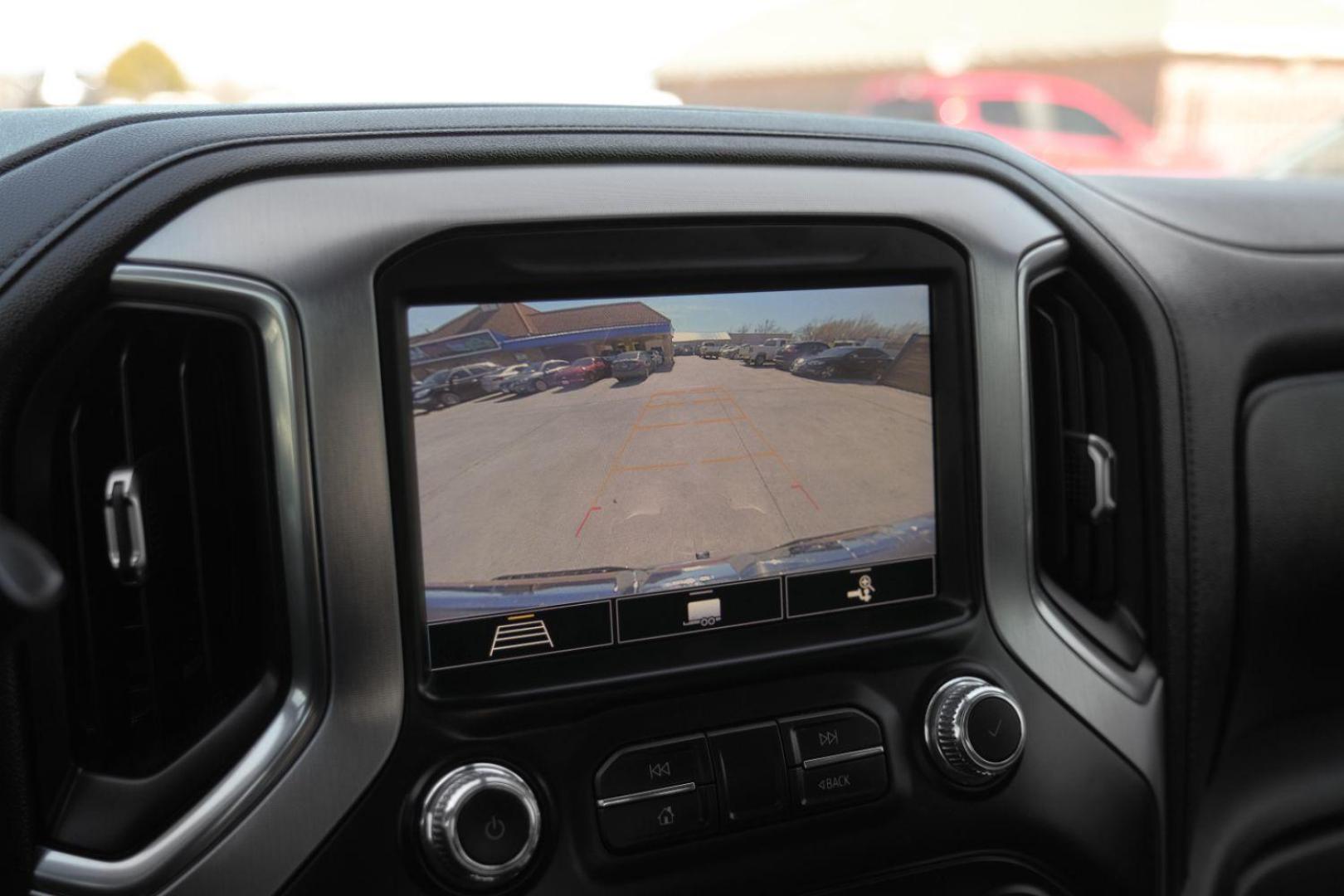 2020 GRAY GMC Sierra 1500 SLT Crew Cab Short Box 2WD (3GTP8DEDXLG) with an 5.3L V8 OHV 16V engine, 6-Speed Automatic transmission, located at 2401 E Main St., Grand Prairie, TX, 75050, (972) 262-4440, 32.748981, -96.969643 - Photo#25