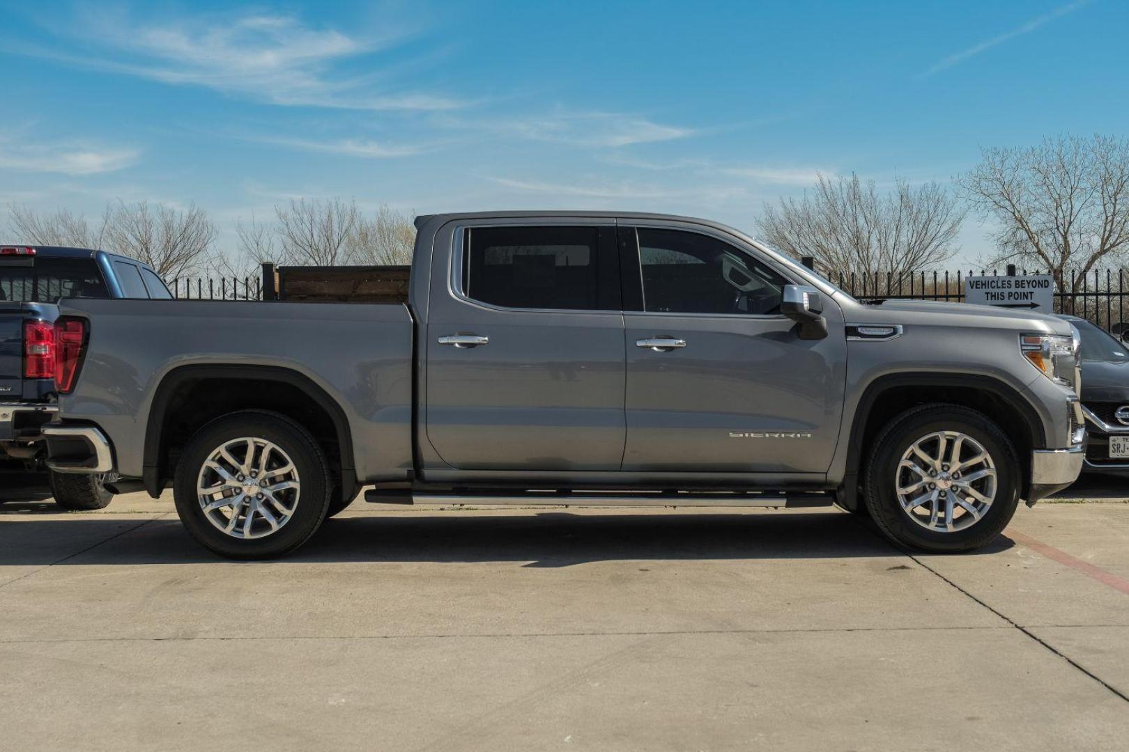 2020 GRAY GMC Sierra 1500 SLT Crew Cab Short Box 2WD (3GTP8DEDXLG) with an 5.3L V8 OHV 16V engine, 6-Speed Automatic transmission, located at 2401 E Main St., Grand Prairie, TX, 75050, (972) 262-4440, 32.748981, -96.969643 - Photo#8