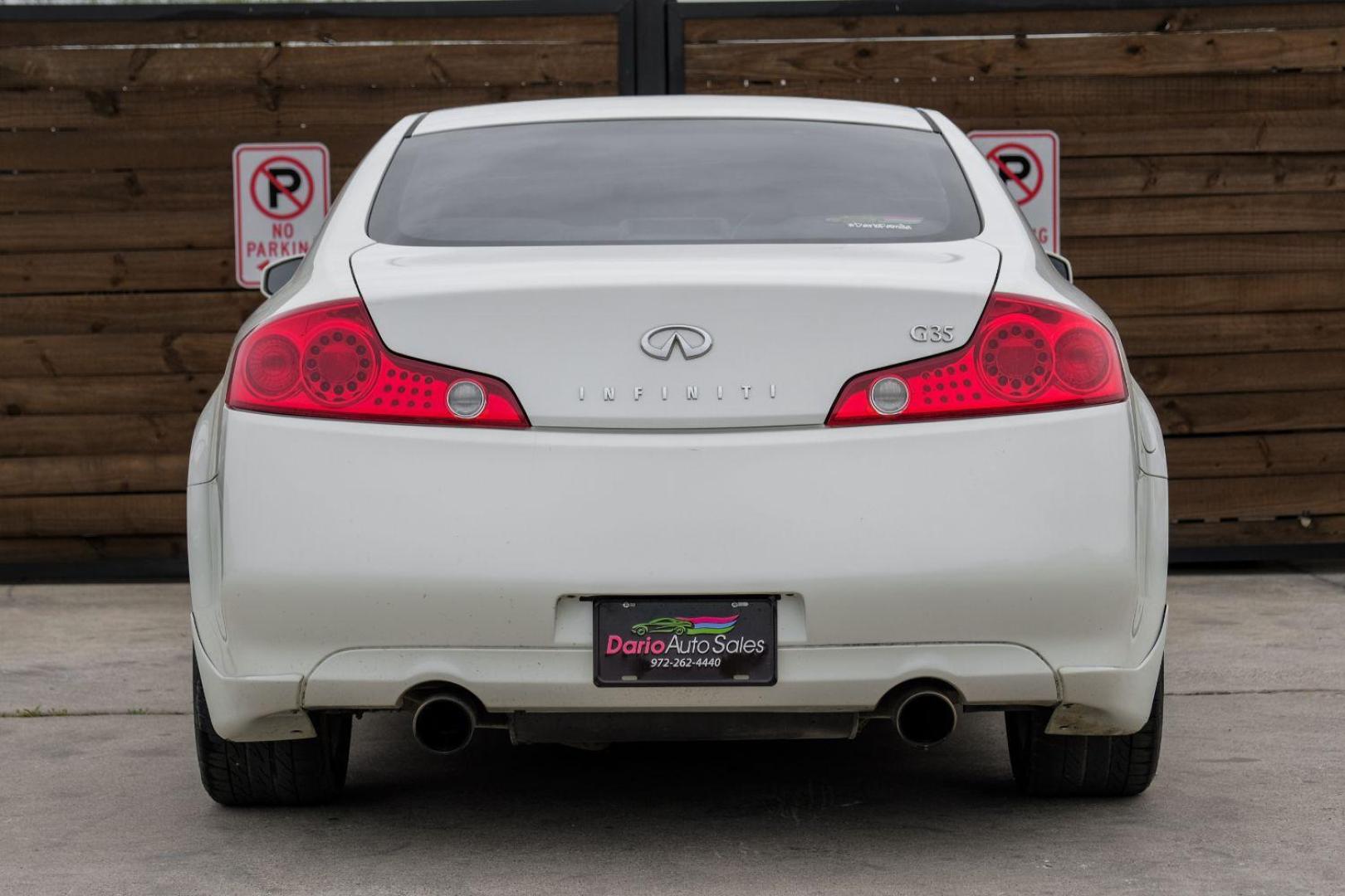 2005 WHITE Infiniti G35 Coupe (JNKCV54E55M) with an 3.5L V6 DOHC 24V engine, 5-Speed Automatic transmission, located at 2401 E Main St., Grand Prairie, TX, 75050, (972) 262-4440, 32.748981, -96.969643 - Photo#11