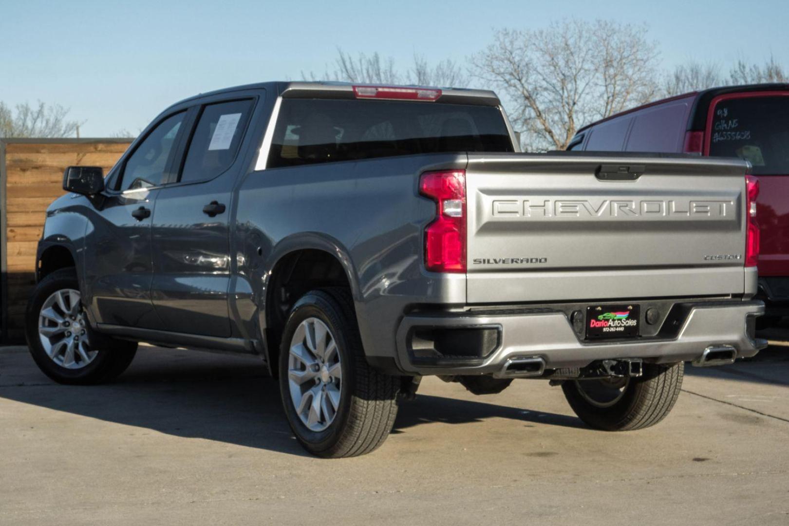 2019 GRAY Chevrolet Silverado 1500 Custom Crew Cab Short Box 2WD (3GCPWBEF3KG) with an 5.3L V8 OHV 16V engine, 6-Speed Automatic transmission, located at 2401 E Main St., Grand Prairie, TX, 75050, (972) 262-4440, 32.748981, -96.969643 - Photo#9