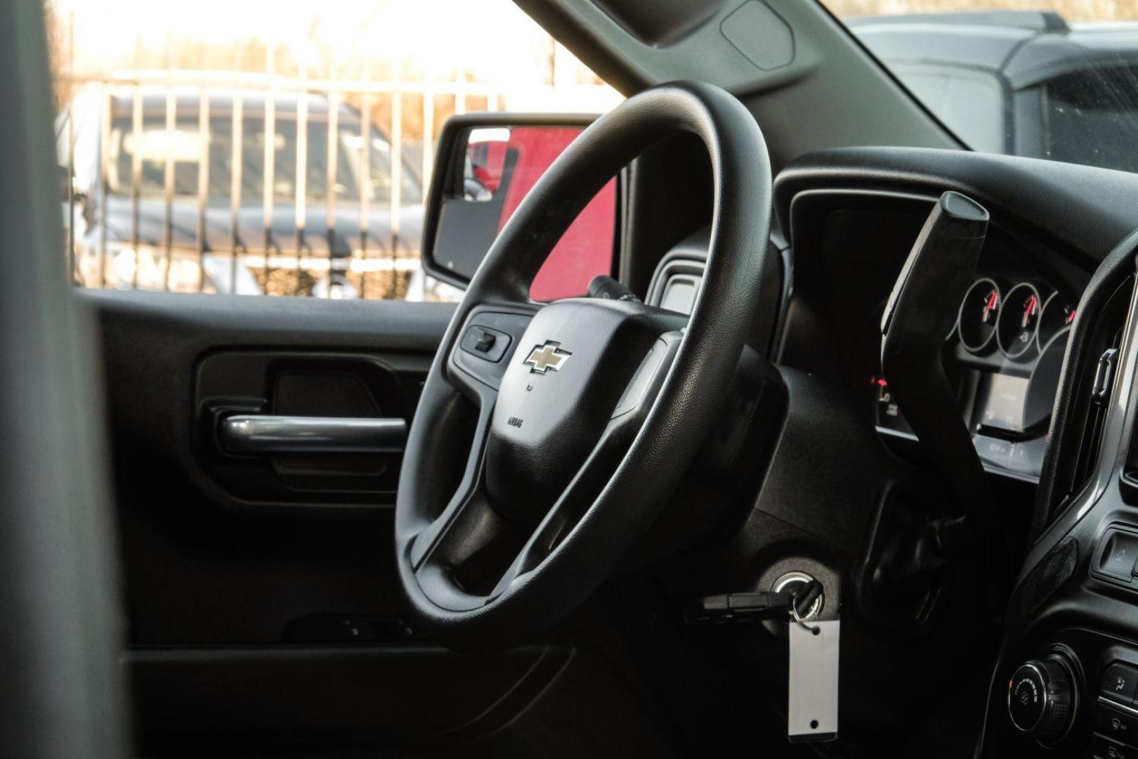 2019 GRAY Chevrolet Silverado 1500 Custom Crew Cab Short Box 2WD (3GCPWBEF3KG) with an 5.3L V8 OHV 16V engine, 6-Speed Automatic transmission, located at 2401 E Main St., Grand Prairie, TX, 75050, (972) 262-4440, 32.748981, -96.969643 - Photo#13