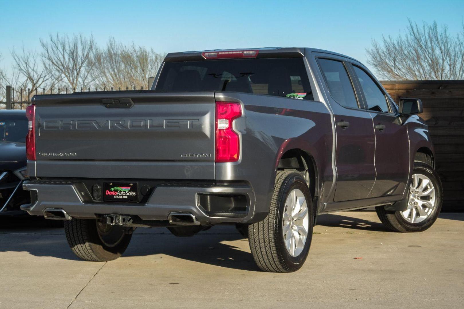 2019 GRAY Chevrolet Silverado 1500 Custom Crew Cab Short Box 2WD (3GCPWBEF3KG) with an 5.3L V8 OHV 16V engine, 6-Speed Automatic transmission, located at 2401 E Main St., Grand Prairie, TX, 75050, (972) 262-4440, 32.748981, -96.969643 - Photo#7