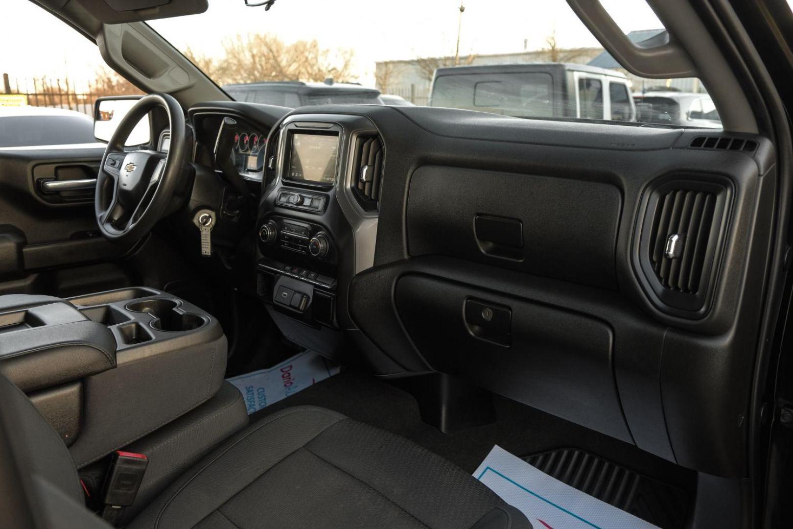 2019 BLACK Chevrolet Silverado 1500 Custom Double Cab 2WD (1GCRWBEF8KZ) with an 5.3L V8 OHV 16V engine, 6-Speed Automatic transmission, located at 2401 E Main St., Grand Prairie, TX, 75050, (972) 262-4440, 32.748981, -96.969643 - Photo#15