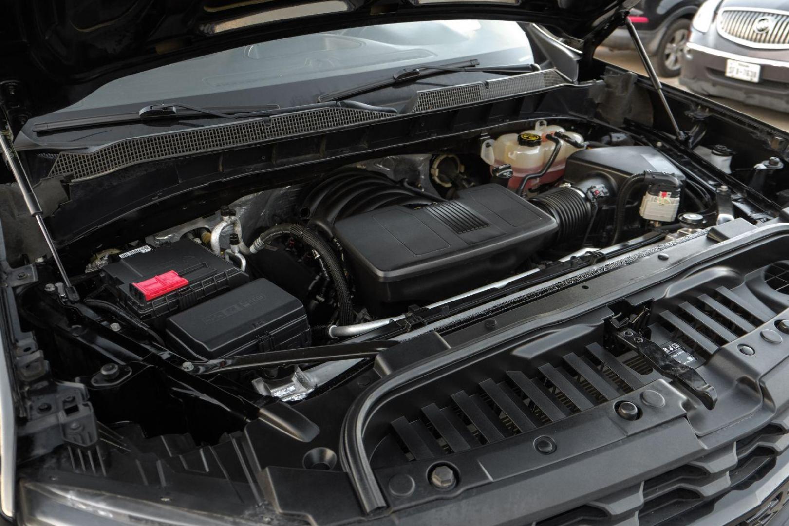 2019 BLACK Chevrolet Silverado 1500 Custom Double Cab 2WD (1GCRWBEF8KZ) with an 5.3L V8 OHV 16V engine, 6-Speed Automatic transmission, located at 2401 E Main St., Grand Prairie, TX, 75050, (972) 262-4440, 32.748981, -96.969643 - Photo#43