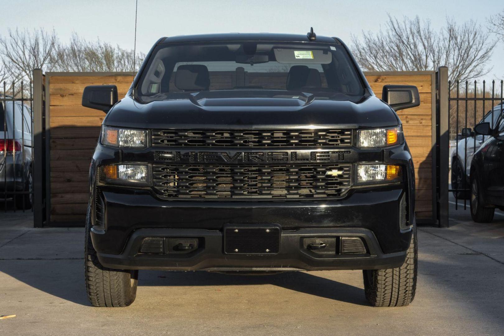 2019 BLACK Chevrolet Silverado 1500 Custom Double Cab 2WD (1GCRWBEF8KZ) with an 5.3L V8 OHV 16V engine, 6-Speed Automatic transmission, located at 2401 E Main St., Grand Prairie, TX, 75050, (972) 262-4440, 32.748981, -96.969643 - Photo#6