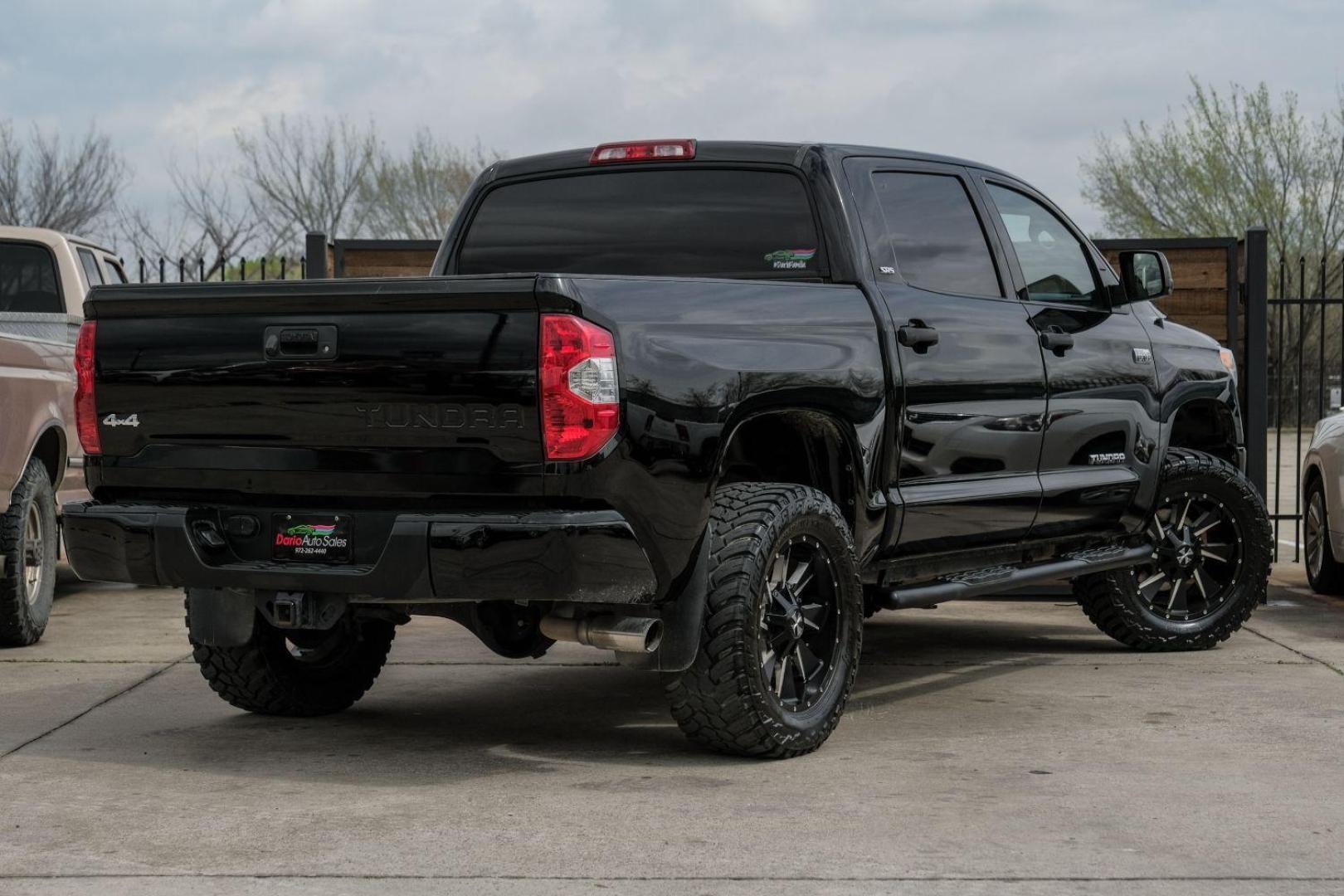 2015 BLACK Toyota Tundra SR5 5.7L V8 FFV CrewMax 4WD (5TFDW5F19FX) with an 5.7L V8 DOHC 32V FFV engine, 6-Speed Automatic transmission, located at 2401 E Main St., Grand Prairie, TX, 75050, (972) 262-4440, 32.748981, -96.969643 - Photo#9