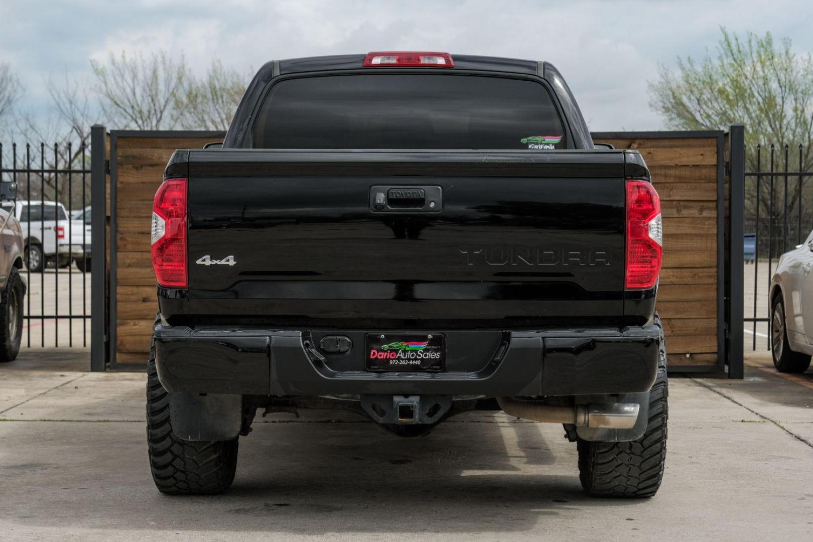 2015 BLACK Toyota Tundra SR5 5.7L V8 FFV CrewMax 4WD (5TFDW5F19FX) with an 5.7L V8 DOHC 32V FFV engine, 6-Speed Automatic transmission, located at 2401 E Main St., Grand Prairie, TX, 75050, (972) 262-4440, 32.748981, -96.969643 - Photo#10