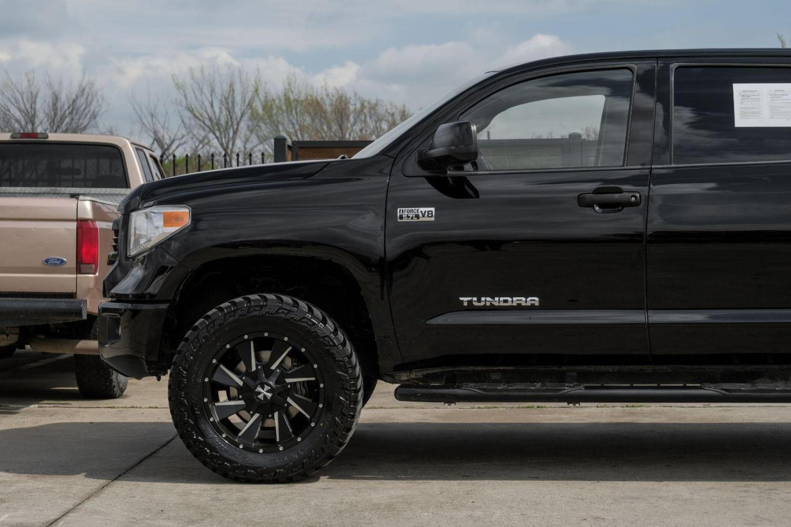 2015 BLACK Toyota Tundra SR5 5.7L V8 FFV CrewMax 4WD (5TFDW5F19FX) with an 5.7L V8 DOHC 32V FFV engine, 6-Speed Automatic transmission, located at 2401 E Main St., Grand Prairie, TX, 75050, (972) 262-4440, 32.748981, -96.969643 - Photo#15