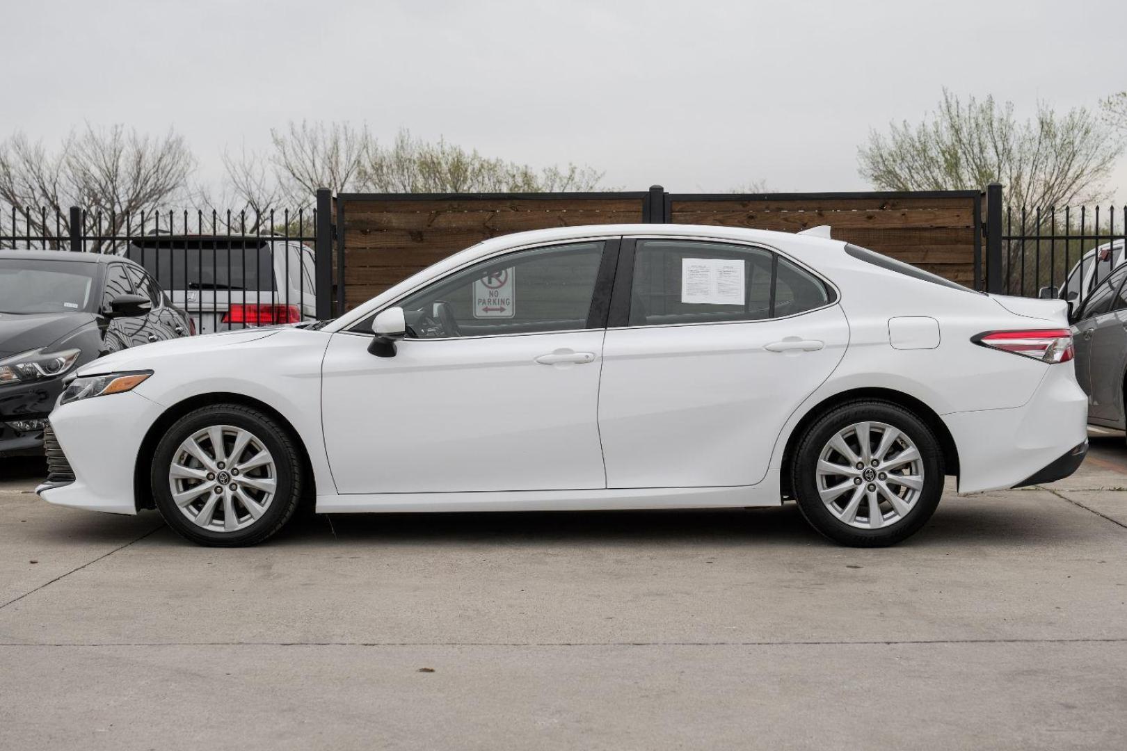 2019 White Toyota Camry LE (4T1B11HK8KU) with an 2.5L L4 DOHC 16V engine, 8-Speed Automatic transmission, located at 2401 E Main St., Grand Prairie, TX, 75050, (972) 262-4440, 32.748981, -96.969643 - Photo#14