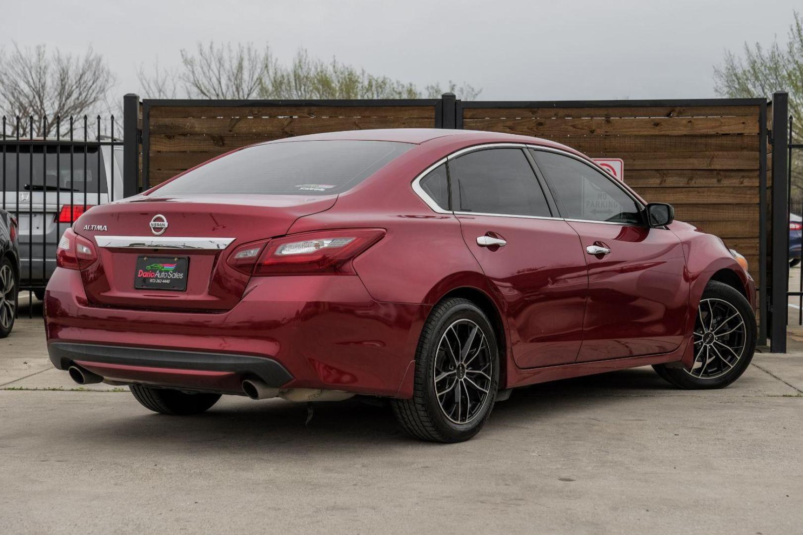 2018 Red Nissan Altima 2.5 S (1N4AL3AP0JC) with an 2.5L L4 DOHC 16V engine, Continuously Variable Transmission transmission, located at 2401 E Main St., Grand Prairie, TX, 75050, (972) 262-4440, 32.748981, -96.969643 - Photo#9