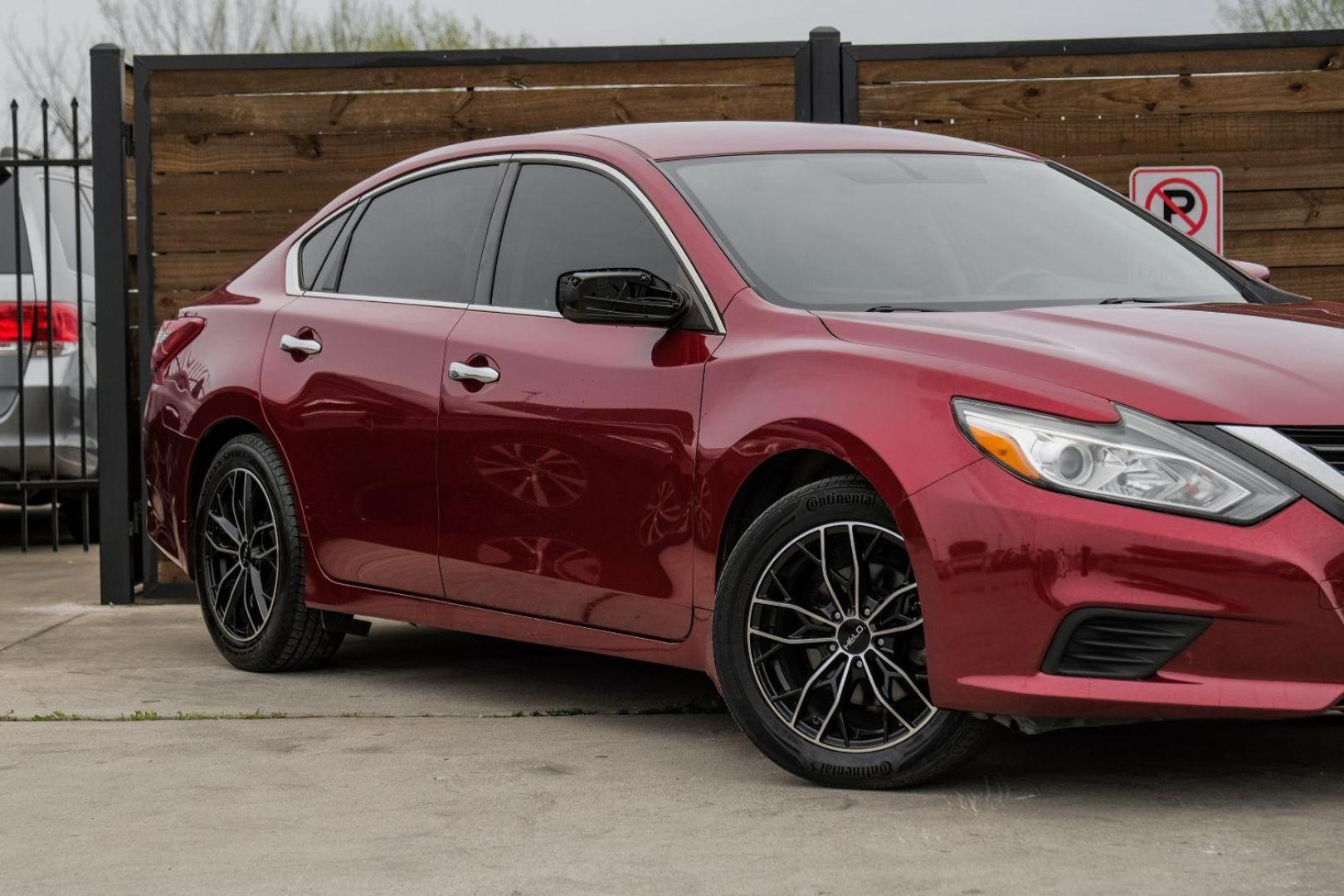 2018 Red Nissan Altima 2.5 S (1N4AL3AP0JC) with an 2.5L L4 DOHC 16V engine, Continuously Variable Transmission transmission, located at 2401 E Main St., Grand Prairie, TX, 75050, (972) 262-4440, 32.748981, -96.969643 - Photo#6