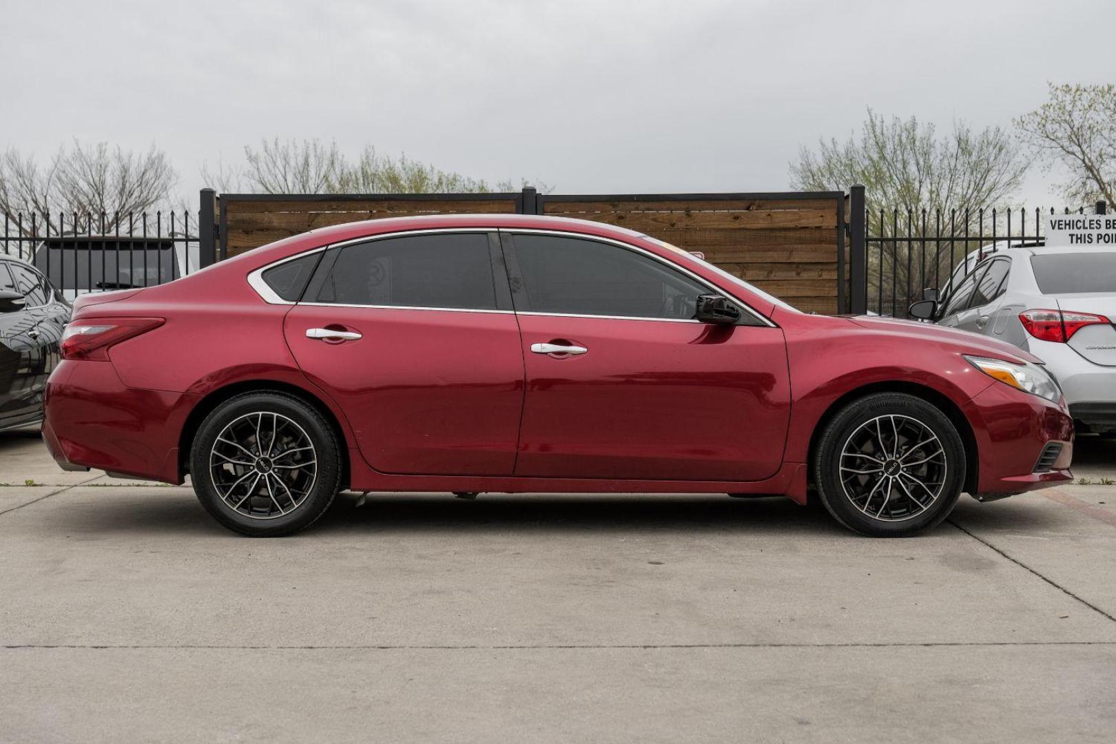 2018 Red Nissan Altima 2.5 S (1N4AL3AP0JC) with an 2.5L L4 DOHC 16V engine, Continuously Variable Transmission transmission, located at 2401 E Main St., Grand Prairie, TX, 75050, (972) 262-4440, 32.748981, -96.969643 - Photo#8