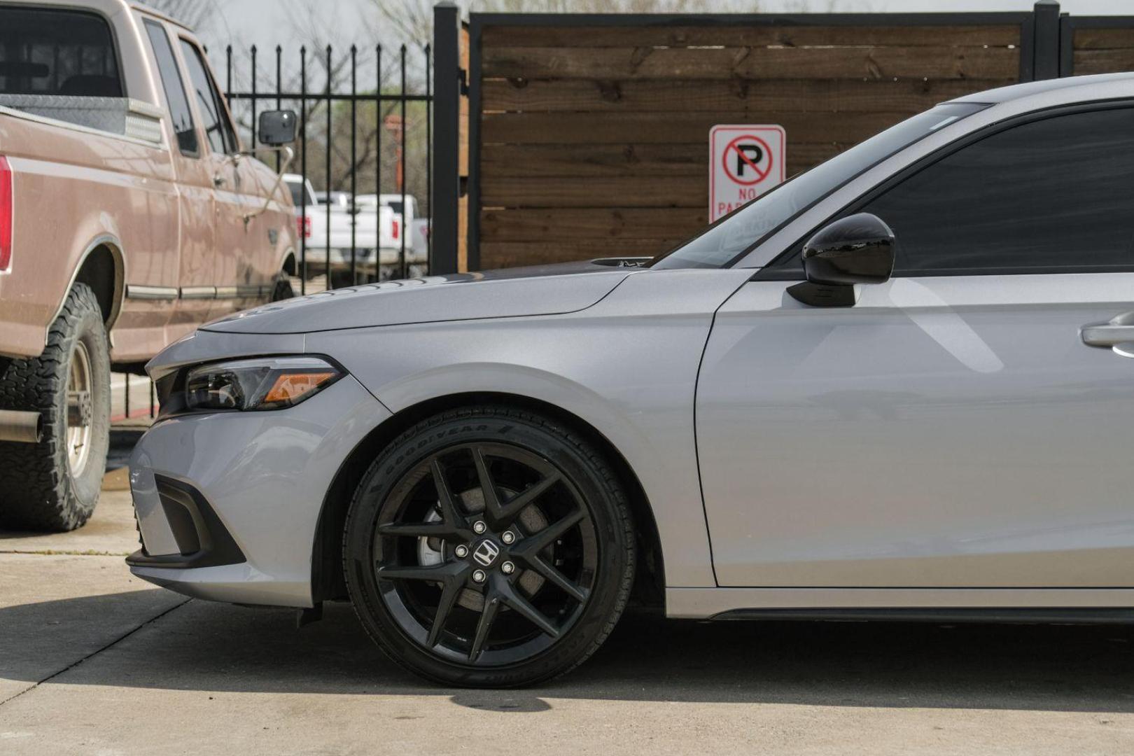 2022 Gray Honda Civic Sport Hatchback CVT (19XFL2H84NE) with an 2.0L L4 DOHC 16V TURBO engine, Continuously Variable Transmission transmission, located at 2401 E Main St., Grand Prairie, TX, 75050, (972) 262-4440, 32.748981, -96.969643 - Photo#15