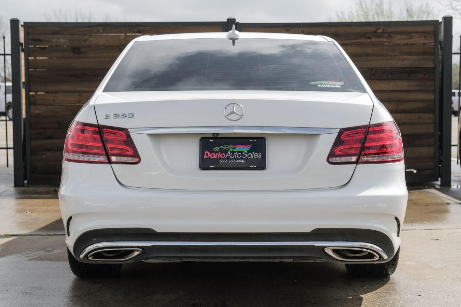 2015 WHITE Mercedes-Benz E-Class E350 Sport Sedan (WDDHF5KB2FB) with an 3.5L V6 DOHC 24V engine, 7-Speed Automatic transmission, located at 2401 E Main St., Grand Prairie, TX, 75050, (972) 262-4440, 32.748981, -96.969643 - Photo#11