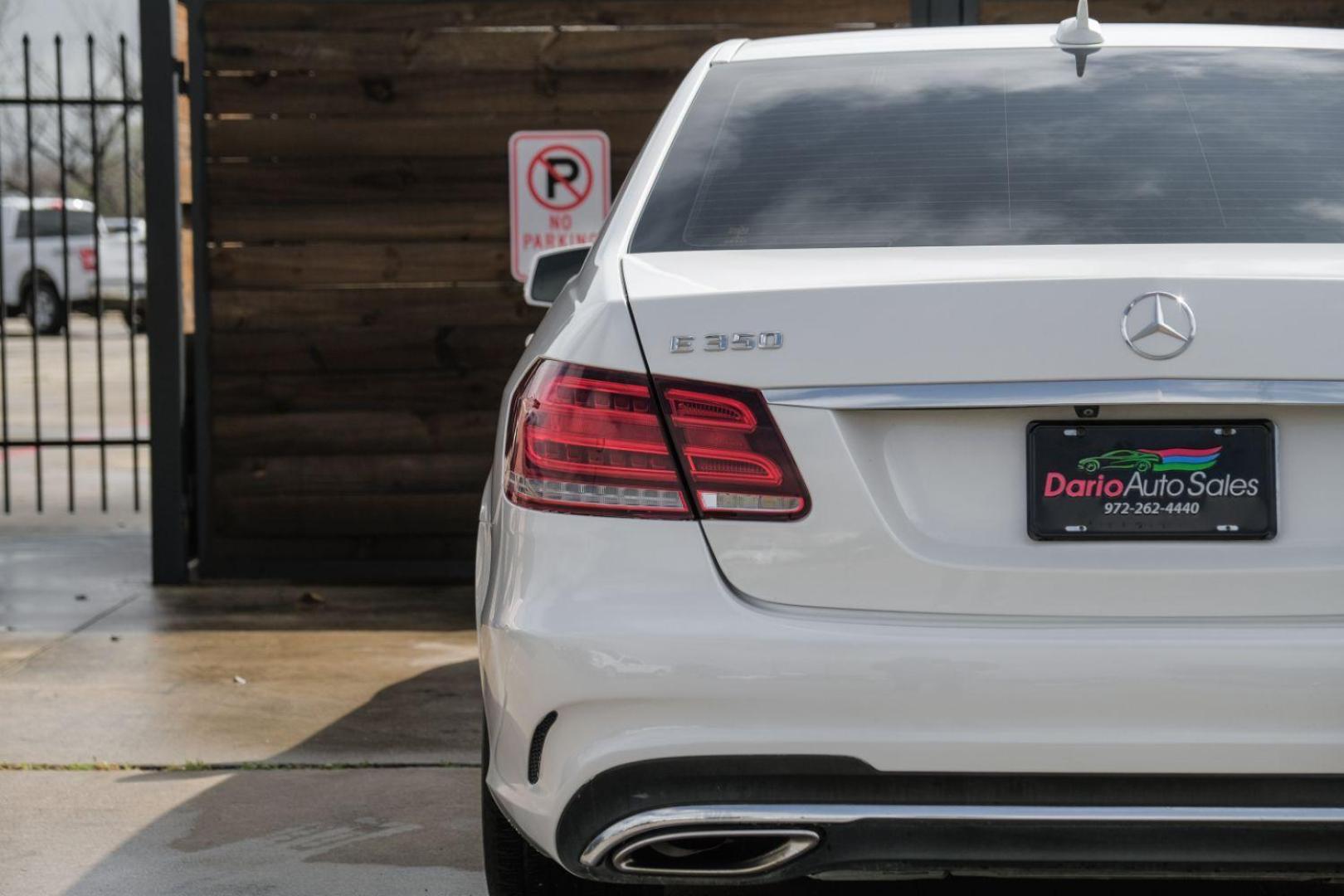 2015 WHITE Mercedes-Benz E-Class E350 Sport Sedan (WDDHF5KB2FB) with an 3.5L V6 DOHC 24V engine, 7-Speed Automatic transmission, located at 2401 E Main St., Grand Prairie, TX, 75050, (972) 262-4440, 32.748981, -96.969643 - Photo#49