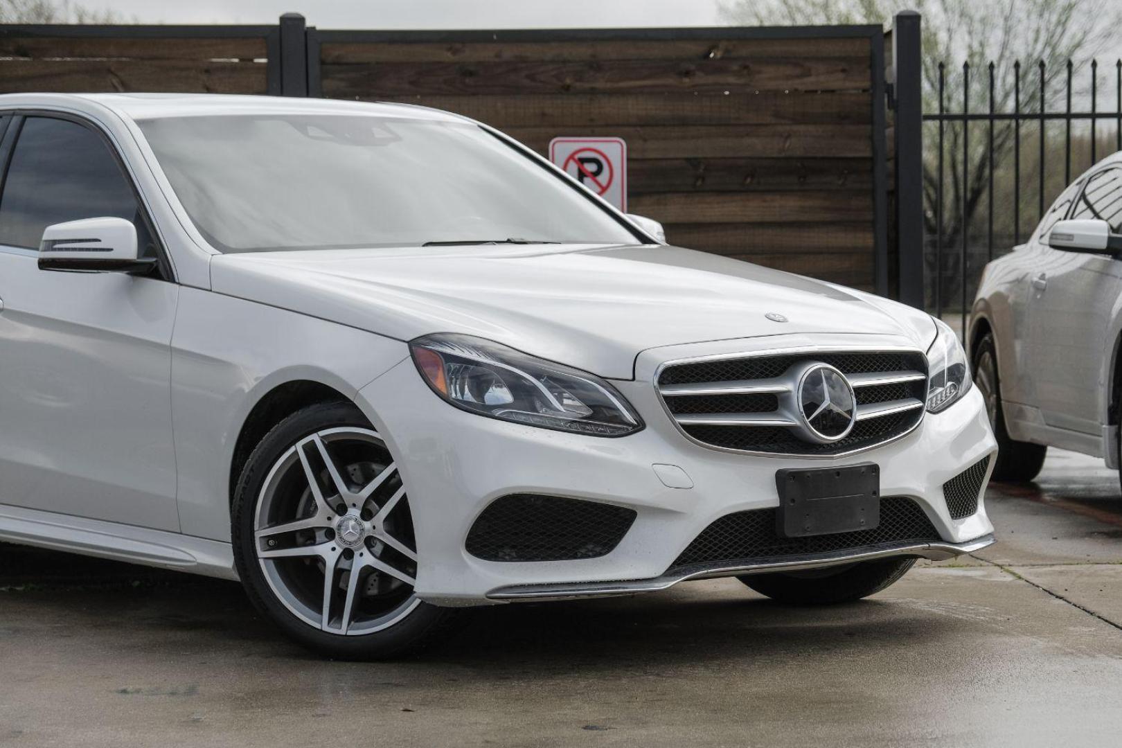 2015 WHITE Mercedes-Benz E-Class E350 Sport Sedan (WDDHF5KB2FB) with an 3.5L V6 DOHC 24V engine, 7-Speed Automatic transmission, located at 2401 E Main St., Grand Prairie, TX, 75050, (972) 262-4440, 32.748981, -96.969643 - Photo#8