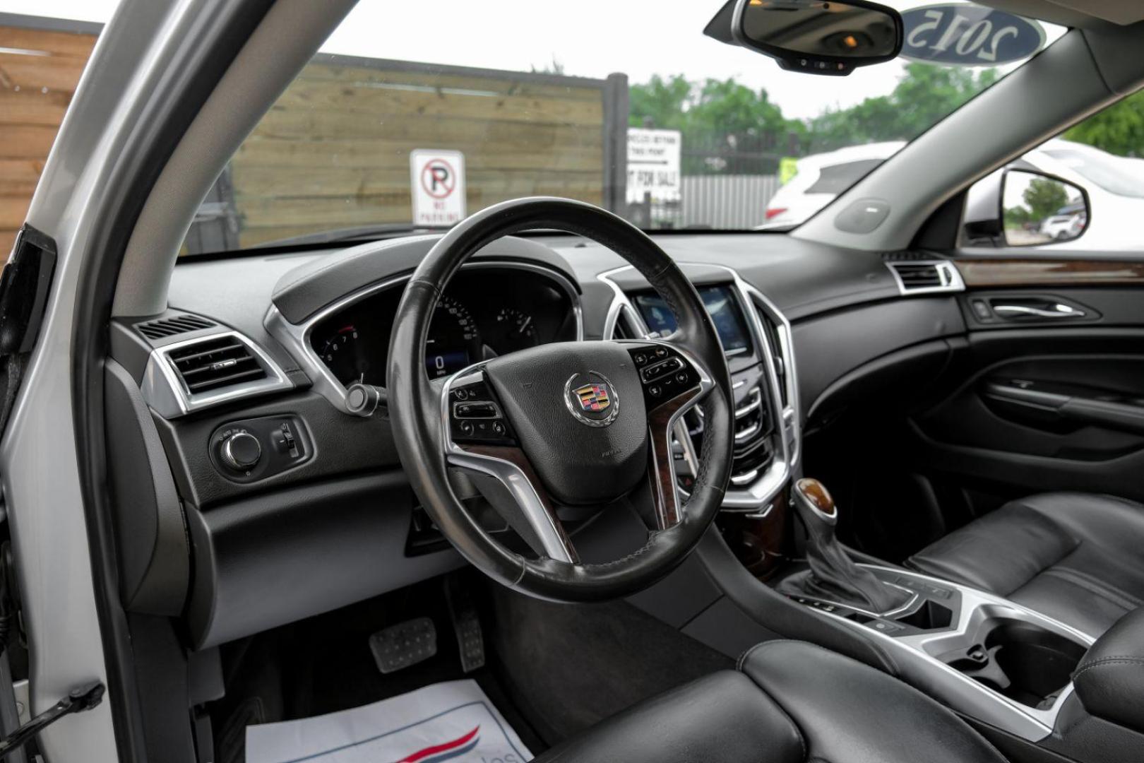 2015 Silver Cadillac SRX Luxury Collection FWD (3GYFNBE34FS) with an 3.6L V6 DOHC 24V FFV engine, 6-Speed Automatic transmission, located at 2401 E Main St., Grand Prairie, TX, 75050, (972) 262-4440, 32.748981, -96.969643 - Photo#2