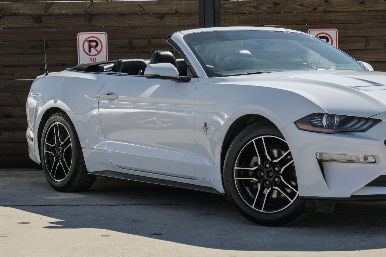 2018 WHITE Ford Mustang EcoBoost Premium Convertible (1FATP8UHXJ5) with an 2.3L L4 DOHC 16V engine, located at 2401 E Main St., Grand Prairie, TX, 75050, (972) 262-4440, 32.748981, -96.969643 - Photo#9