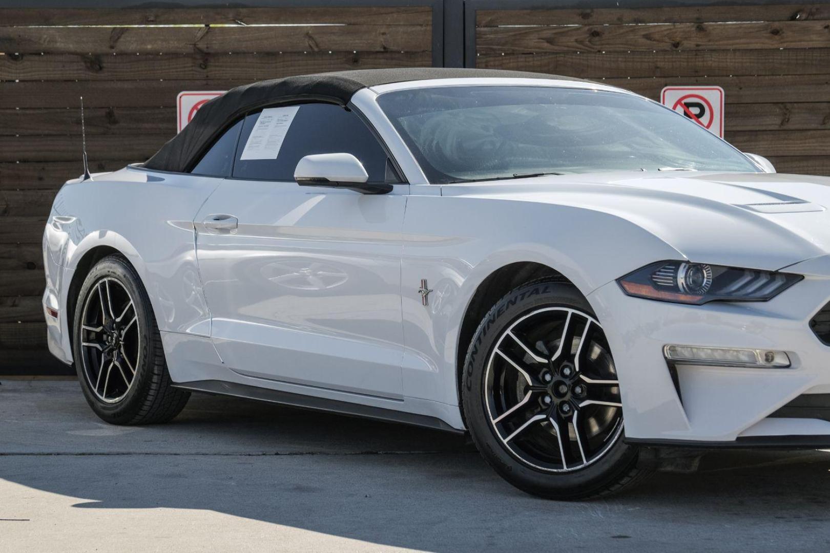 2018 WHITE Ford Mustang EcoBoost Premium Convertible (1FATP8UHXJ5) with an 2.3L L4 DOHC 16V engine, located at 2401 E Main St., Grand Prairie, TX, 75050, (972) 262-4440, 32.748981, -96.969643 - Photo#11