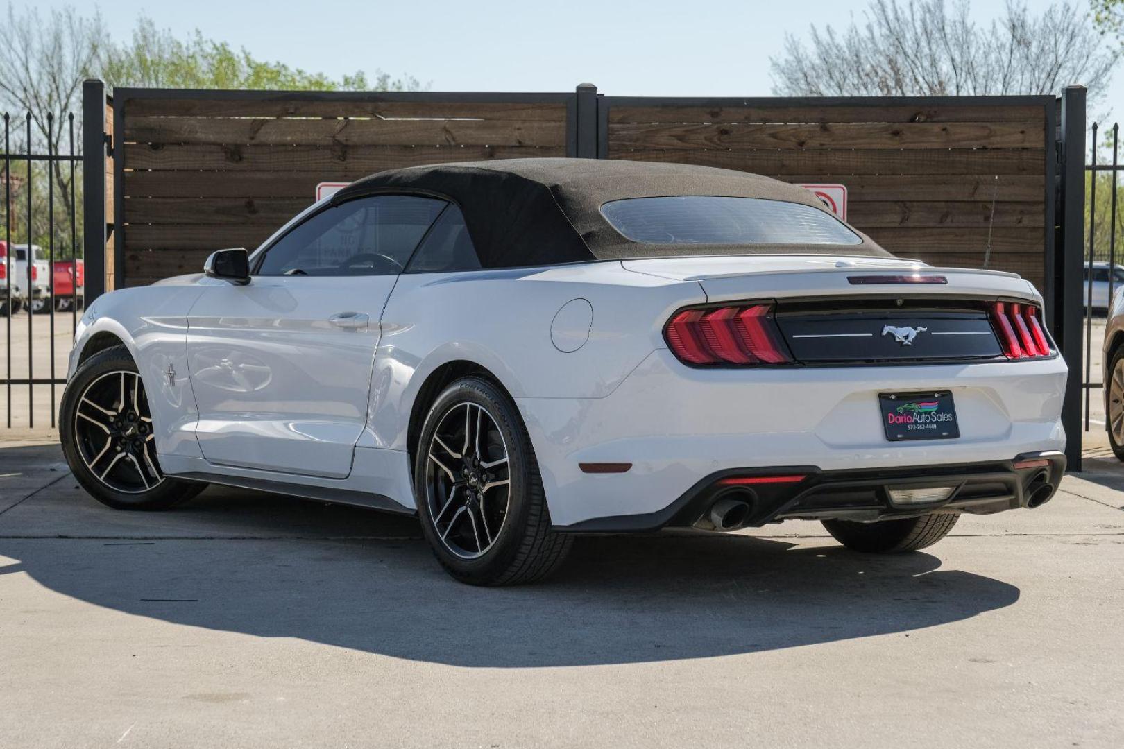 2018 WHITE Ford Mustang EcoBoost Premium Convertible (1FATP8UHXJ5) with an 2.3L L4 DOHC 16V engine, located at 2401 E Main St., Grand Prairie, TX, 75050, (972) 262-4440, 32.748981, -96.969643 - Photo#20