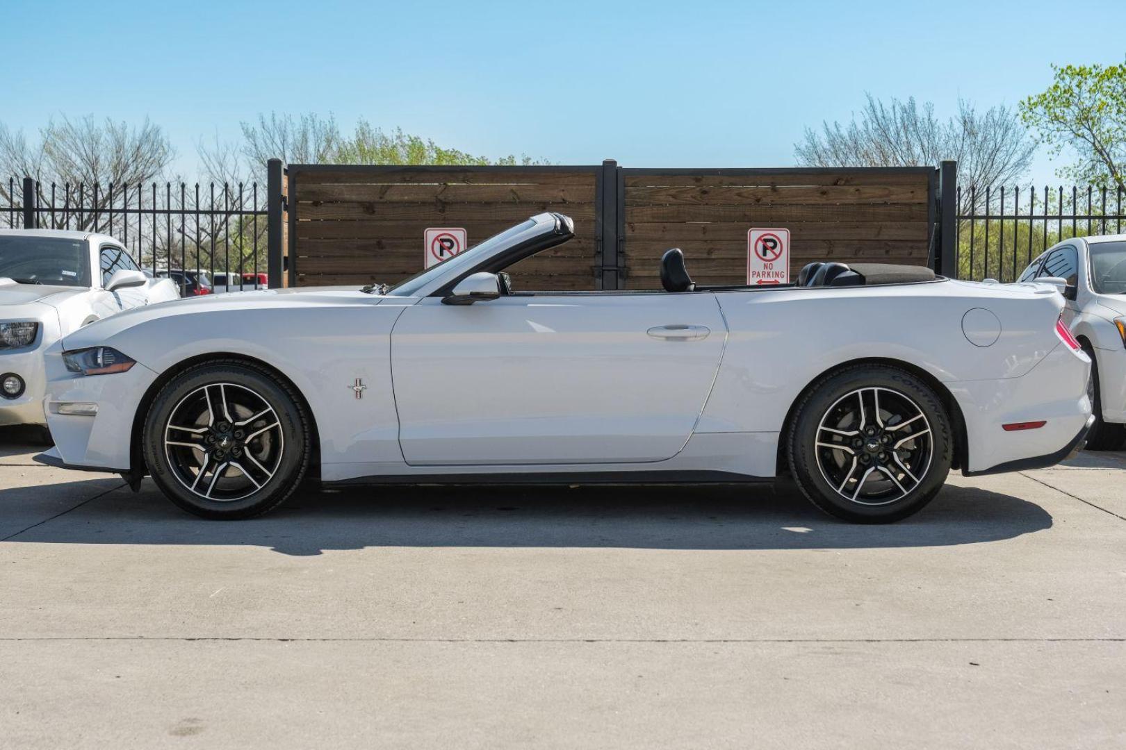 2018 WHITE Ford Mustang EcoBoost Premium Convertible (1FATP8UHXJ5) with an 2.3L L4 DOHC 16V engine, located at 2401 E Main St., Grand Prairie, TX, 75050, (972) 262-4440, 32.748981, -96.969643 - Photo#25