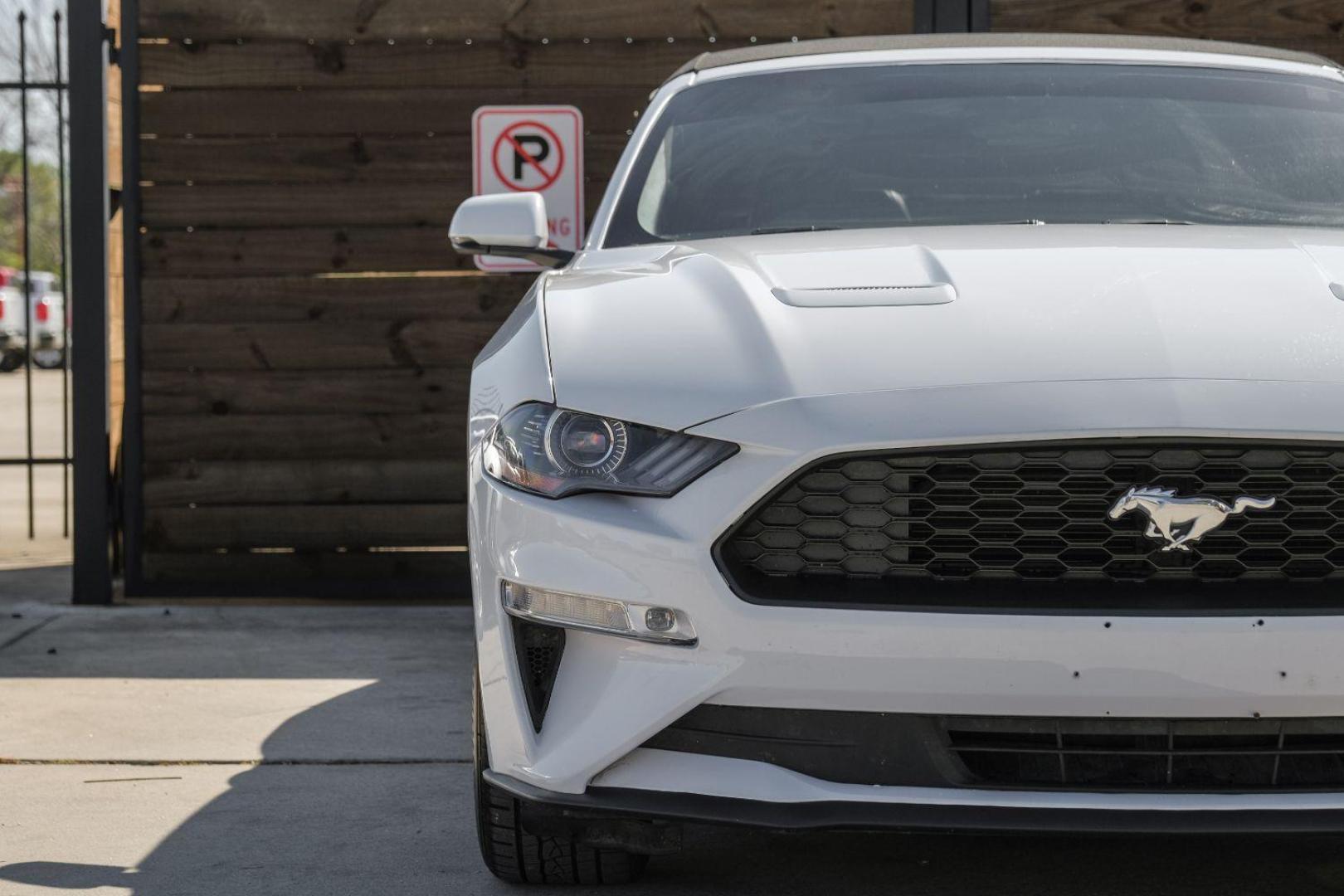 2018 WHITE Ford Mustang EcoBoost Premium Convertible (1FATP8UHXJ5) with an 2.3L L4 DOHC 16V engine, located at 2401 E Main St., Grand Prairie, TX, 75050, (972) 262-4440, 32.748981, -96.969643 - Photo#55