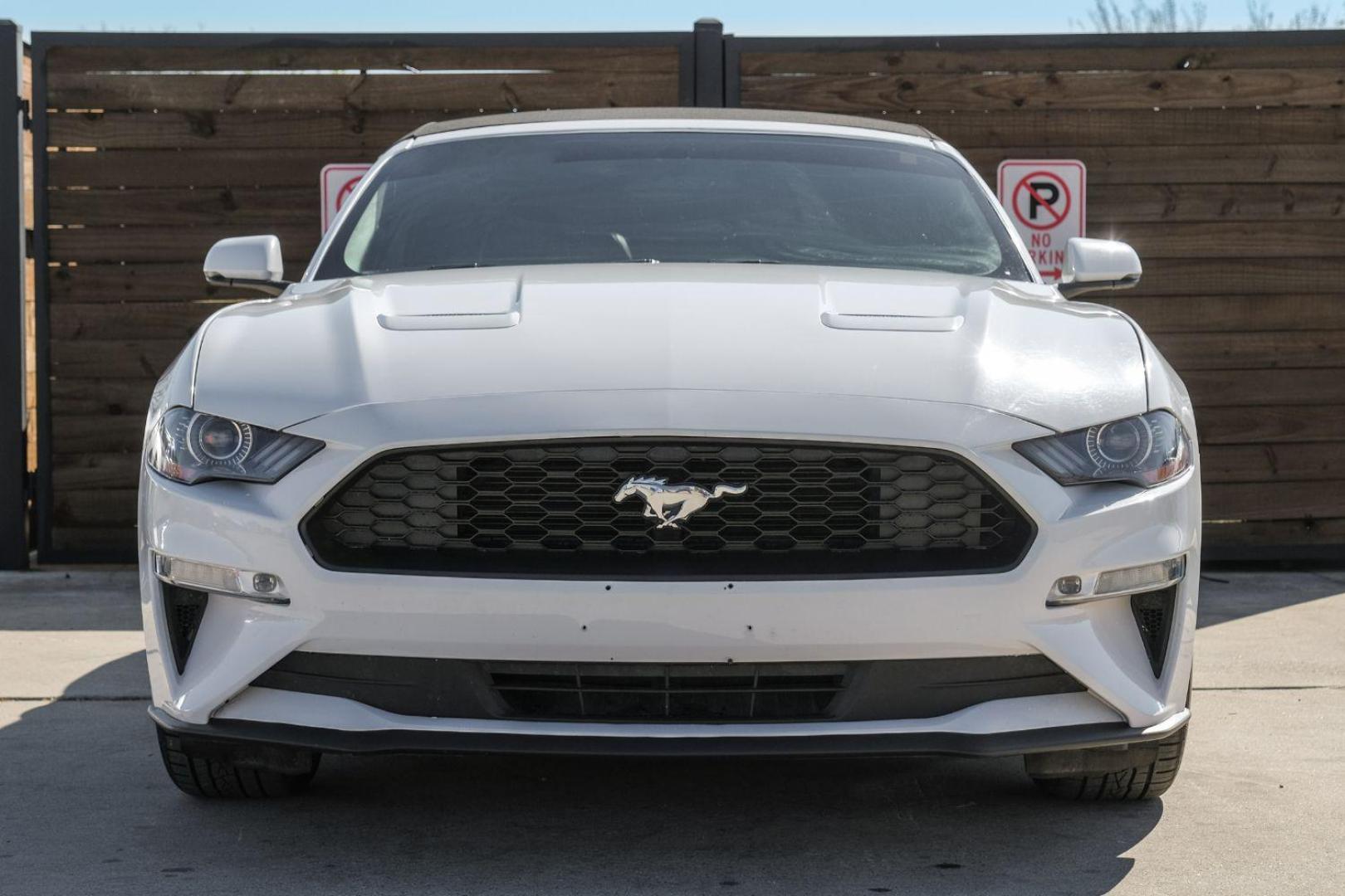 2018 WHITE Ford Mustang EcoBoost Premium Convertible (1FATP8UHXJ5) with an 2.3L L4 DOHC 16V engine, located at 2401 E Main St., Grand Prairie, TX, 75050, (972) 262-4440, 32.748981, -96.969643 - Photo#6