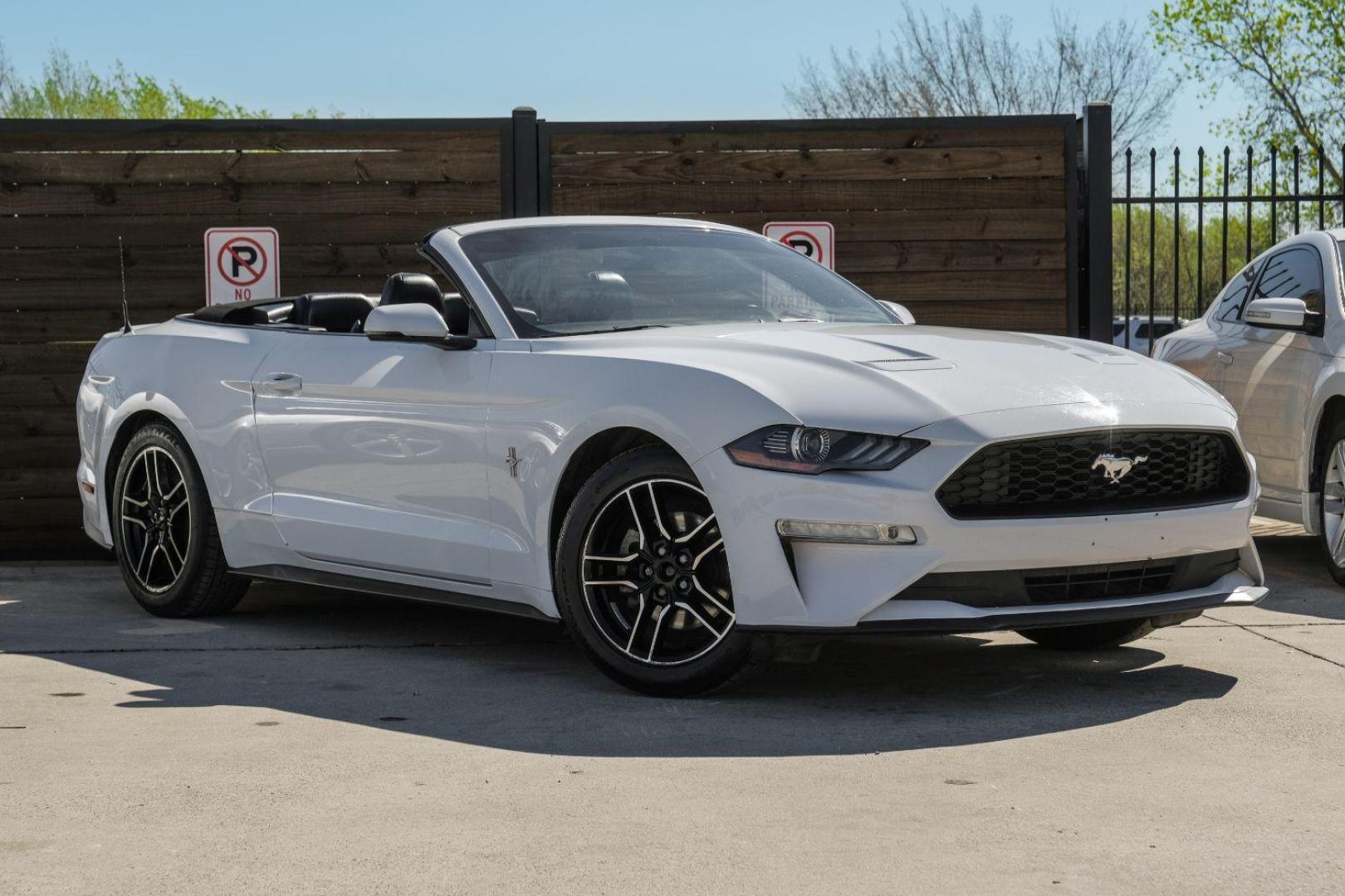 2018 WHITE Ford Mustang EcoBoost Premium Convertible (1FATP8UHXJ5) with an 2.3L L4 DOHC 16V engine, located at 2401 E Main St., Grand Prairie, TX, 75050, (972) 262-4440, 32.748981, -96.969643 - Photo#7