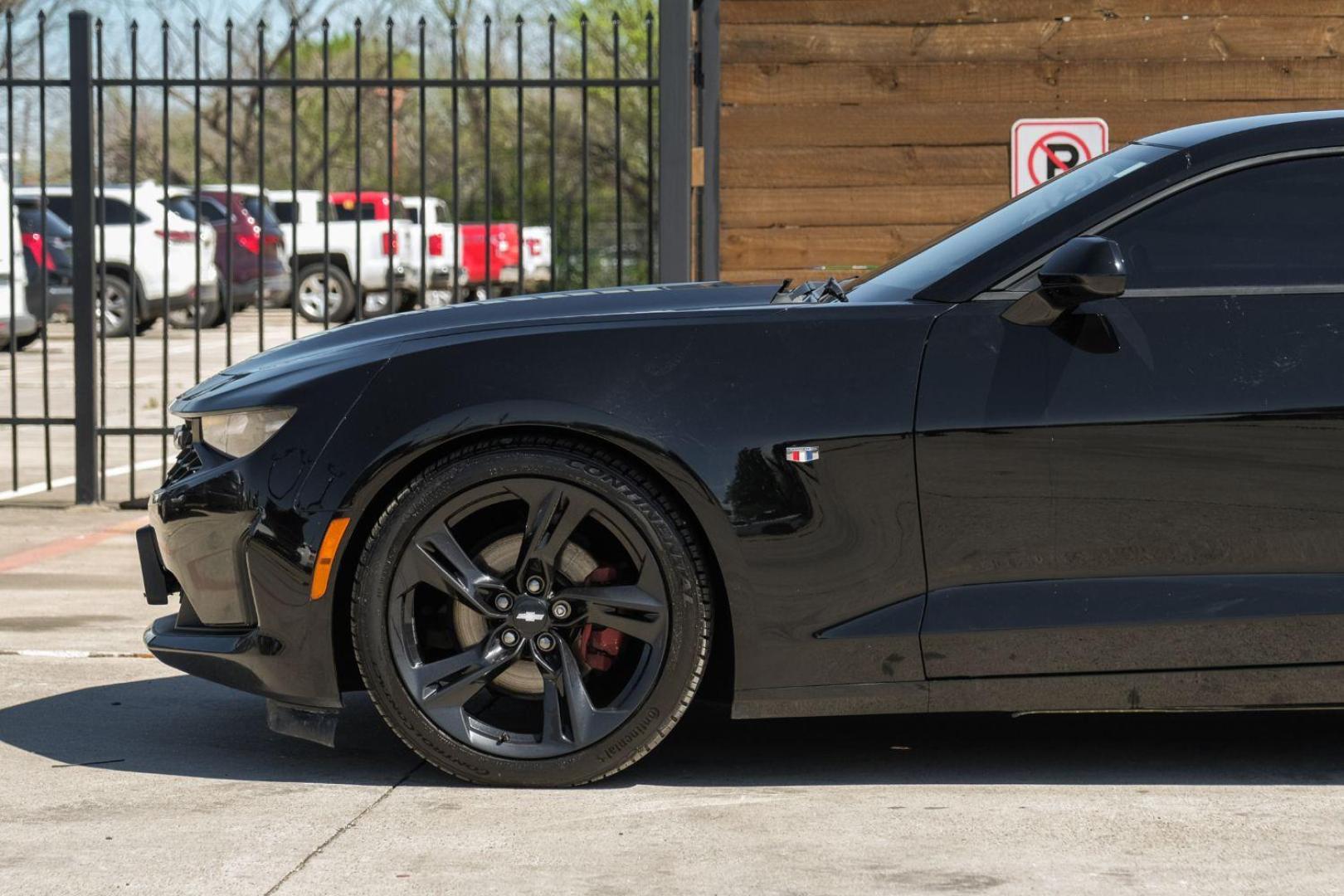 2019 BLACK Chevrolet Camaro 1LT Coupe (1G1FB1RX8K0) with an 2.0L L4 DOHC 16V TURBO engine, 6-Speed Manual transmission, located at 2401 E Main St., Grand Prairie, TX, 75050, (972) 262-4440, 32.748981, -96.969643 - Photo#15