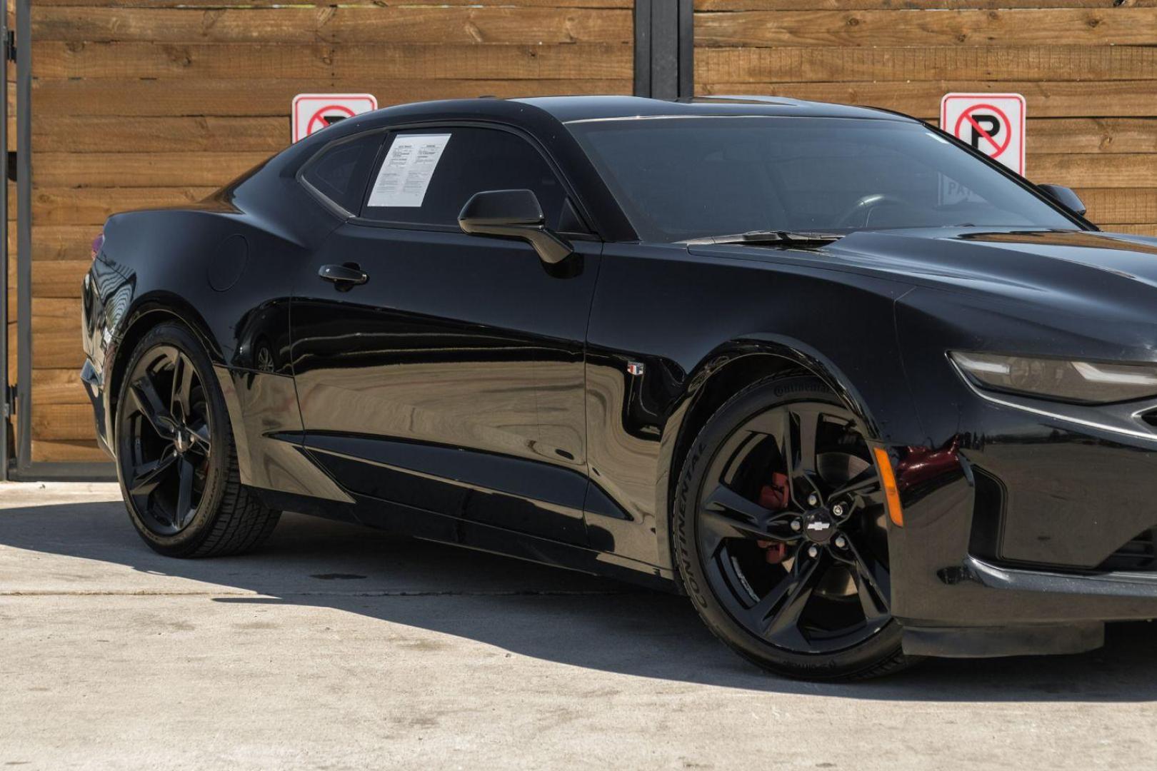 2019 BLACK Chevrolet Camaro 1LT Coupe (1G1FB1RX8K0) with an 2.0L L4 DOHC 16V TURBO engine, 6-Speed Manual transmission, located at 2401 E Main St., Grand Prairie, TX, 75050, (972) 262-4440, 32.748981, -96.969643 - Photo#6