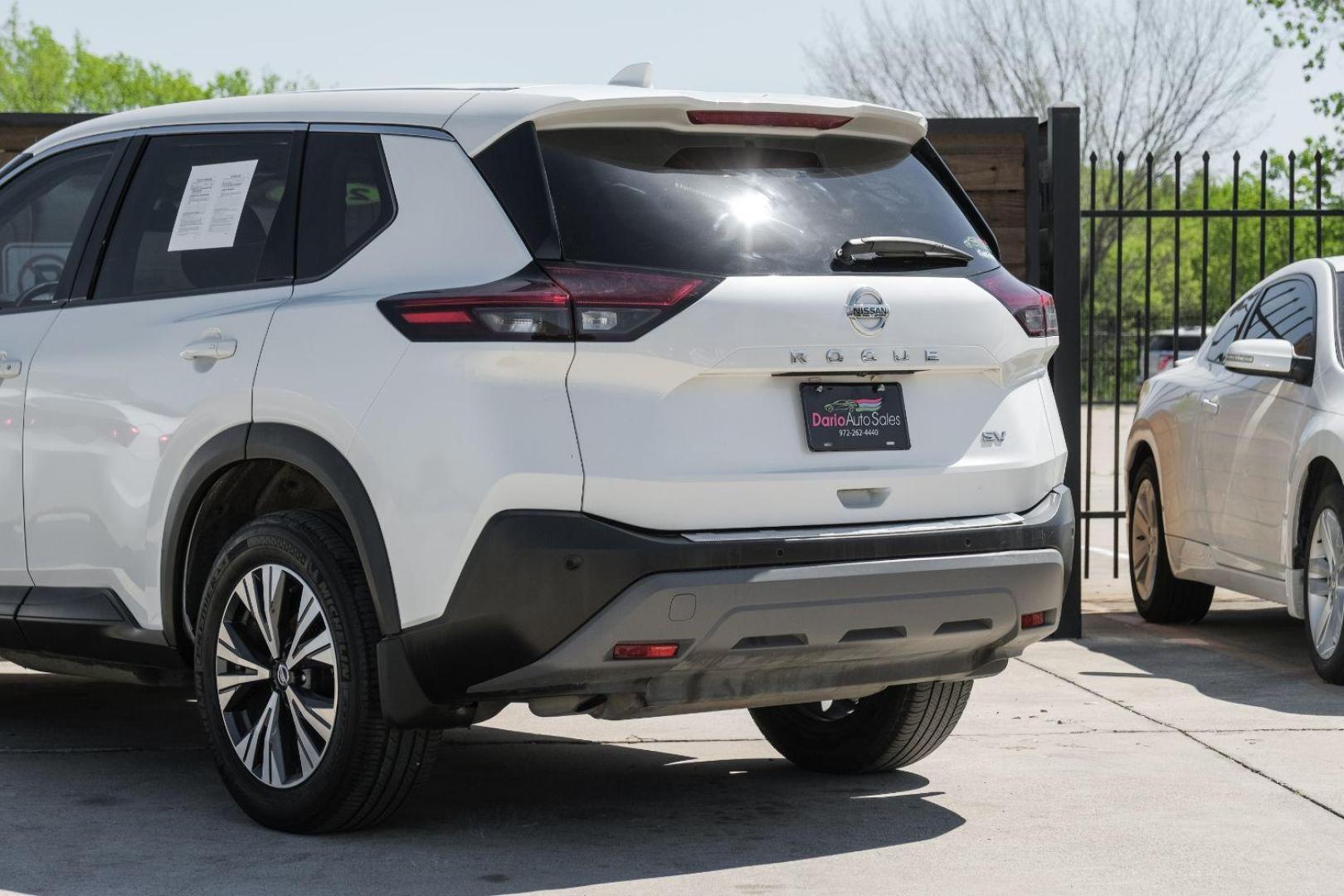 2021 WHITE Nissan Rogue SV (5N1AT3BA2MC) with an 2.5L L4 DOHC 16V engine, Continuously Variable Transmission transmission, located at 2401 E Main St., Grand Prairie, TX, 75050, (972) 262-4440, 32.748981, -96.969643 - Photo#14