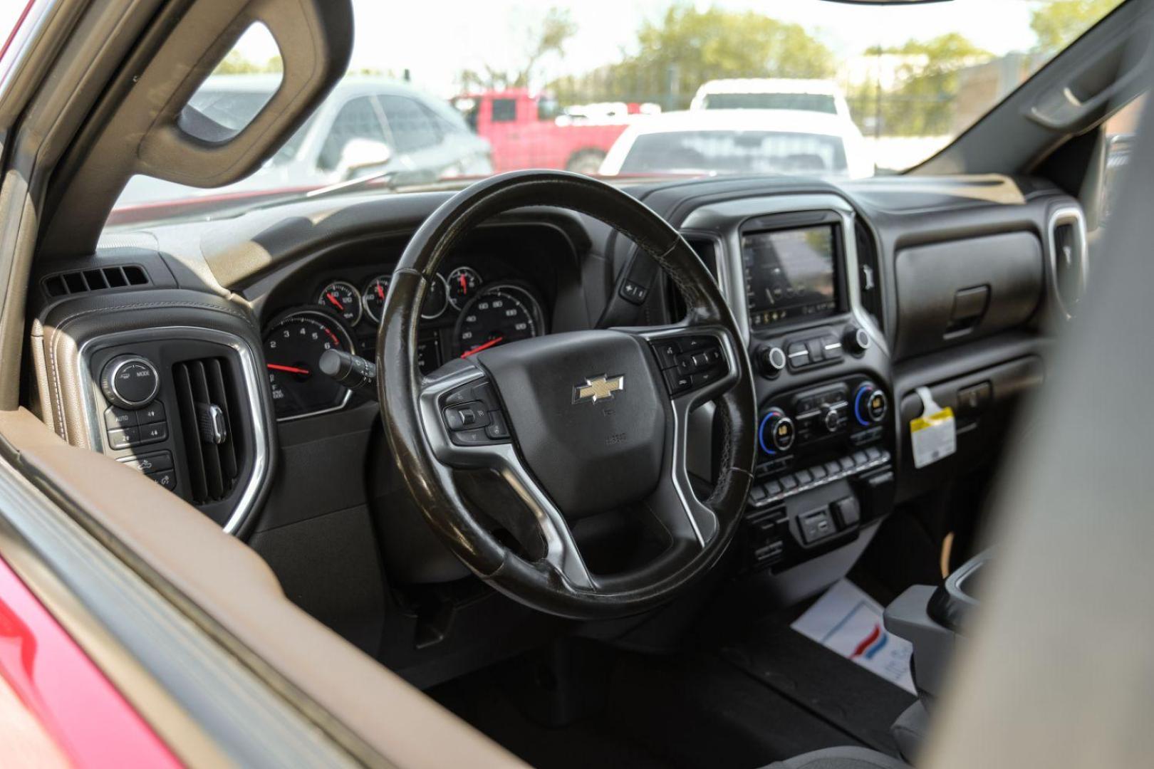 2020 RED Chevrolet Silverado 1500 LT Crew Cab 4WD (3GCUYDET8LG) with an 3.0L L6 DOHC 16V TURBO DIESEL engine, 6-Speed Automatic transmission, located at 2401 E Main St., Grand Prairie, TX, 75050, (972) 262-4440, 32.748981, -96.969643 - Photo#20